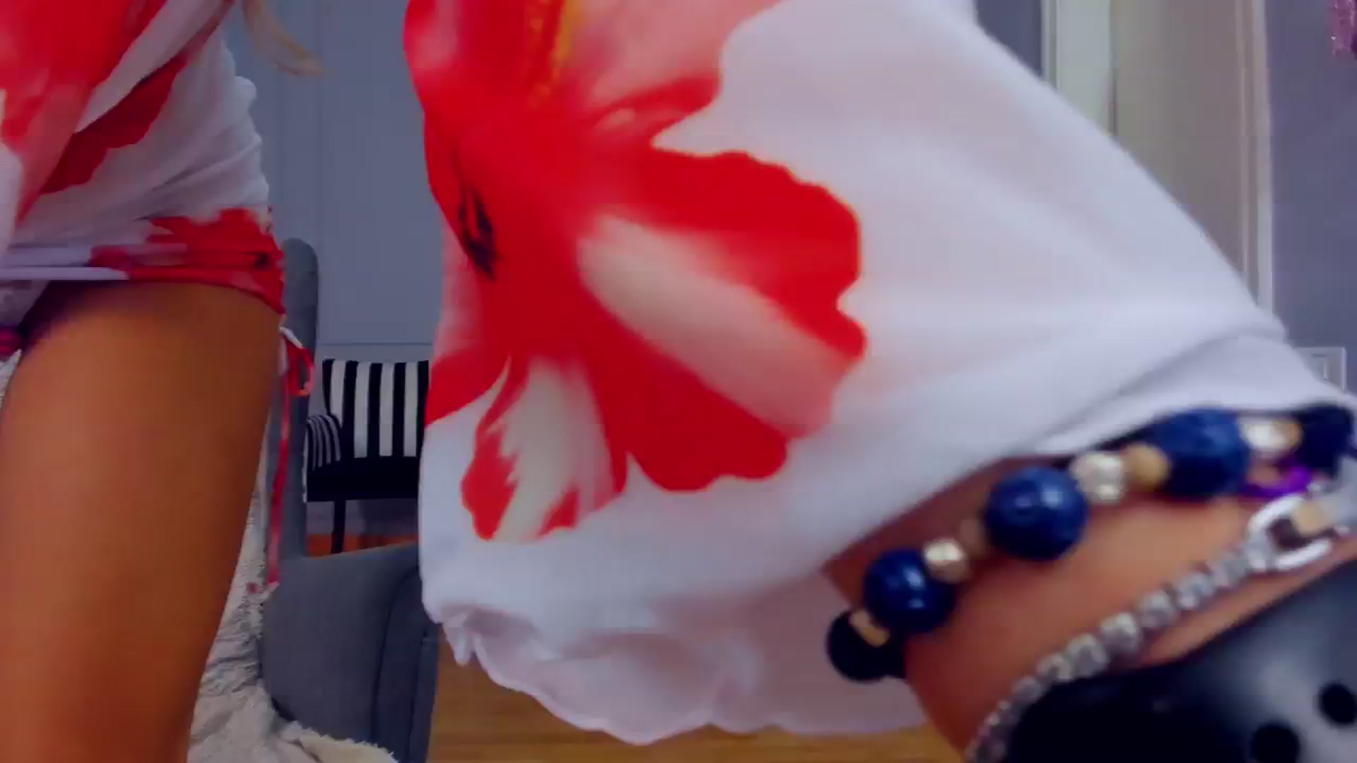 Gallery image thumbnail from AwwwElla's myfreecams stream on, 08/23/2025, 07:44 image 18 of 20