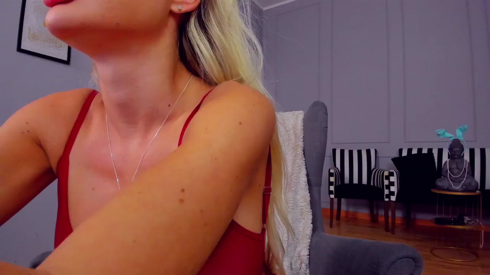 Gallery image thumbnail from AwwwElla's myfreecams stream on, 10/02/2025, 10:03 image 5 of 20