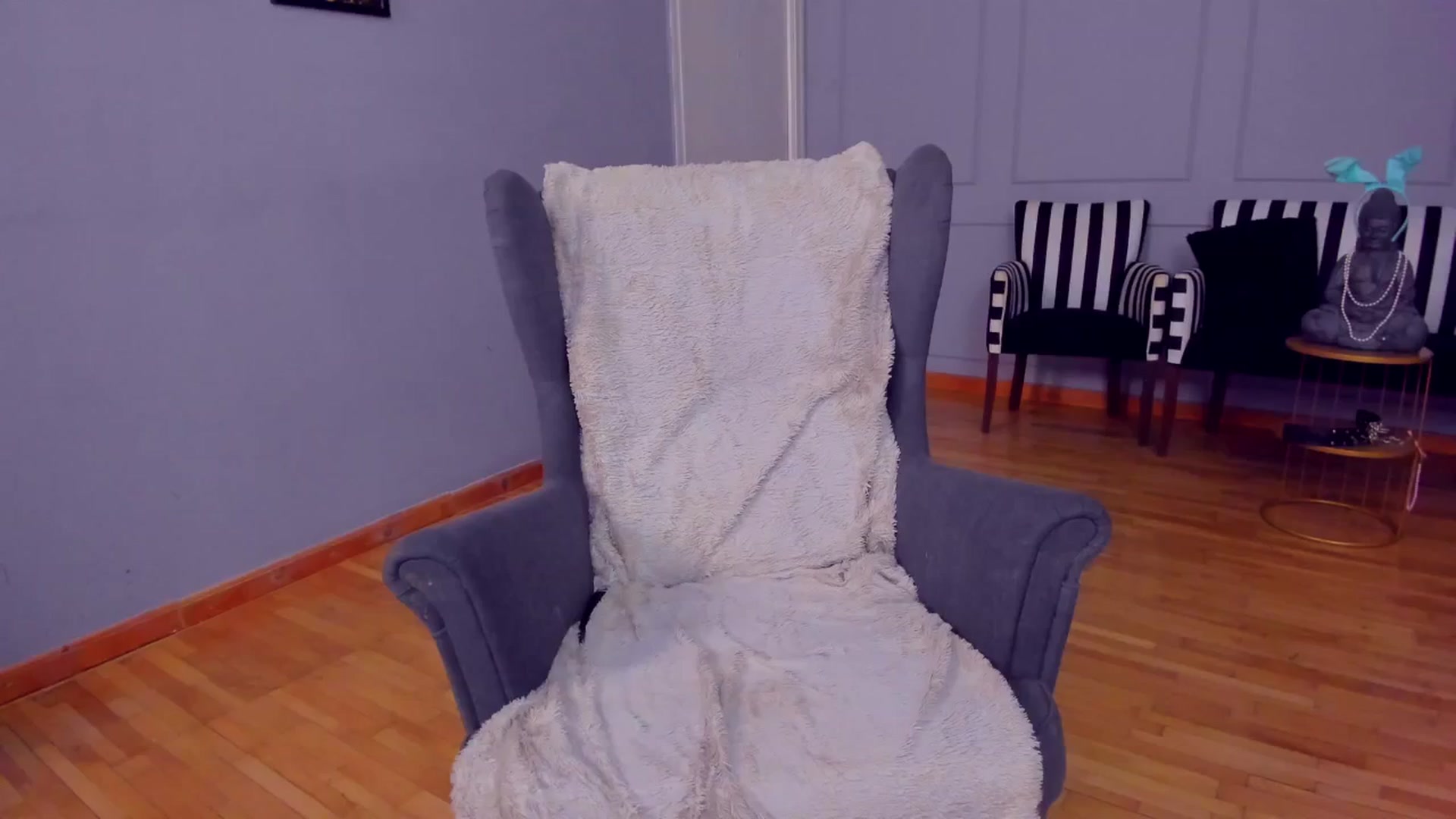 Gallery image thumbnail from AwwwElla's myfreecams stream on, 10/14/2025, 08:15 image 3 of 20