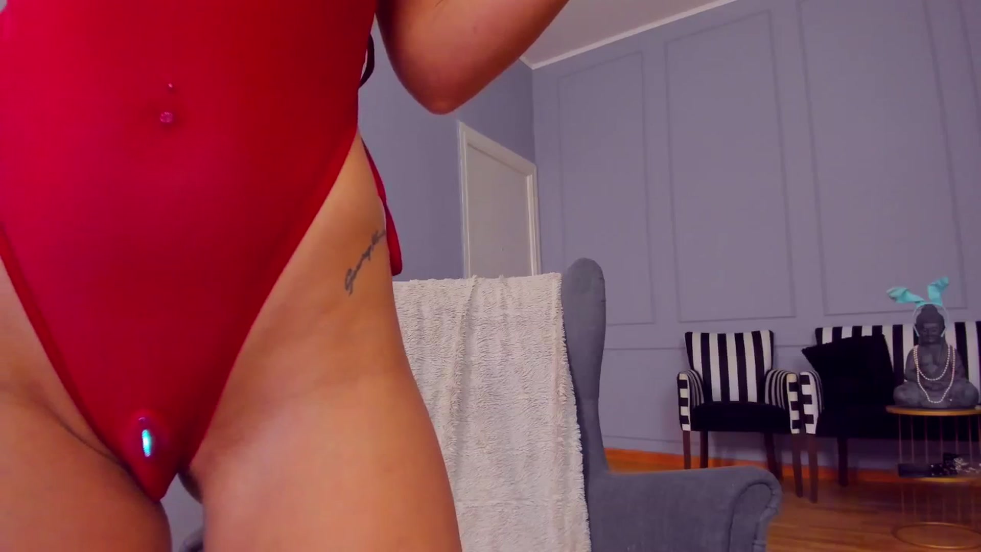 Gallery image thumbnail from AwwwElla's myfreecams stream on, 10/15/2025, 09:04 image 13 of 20