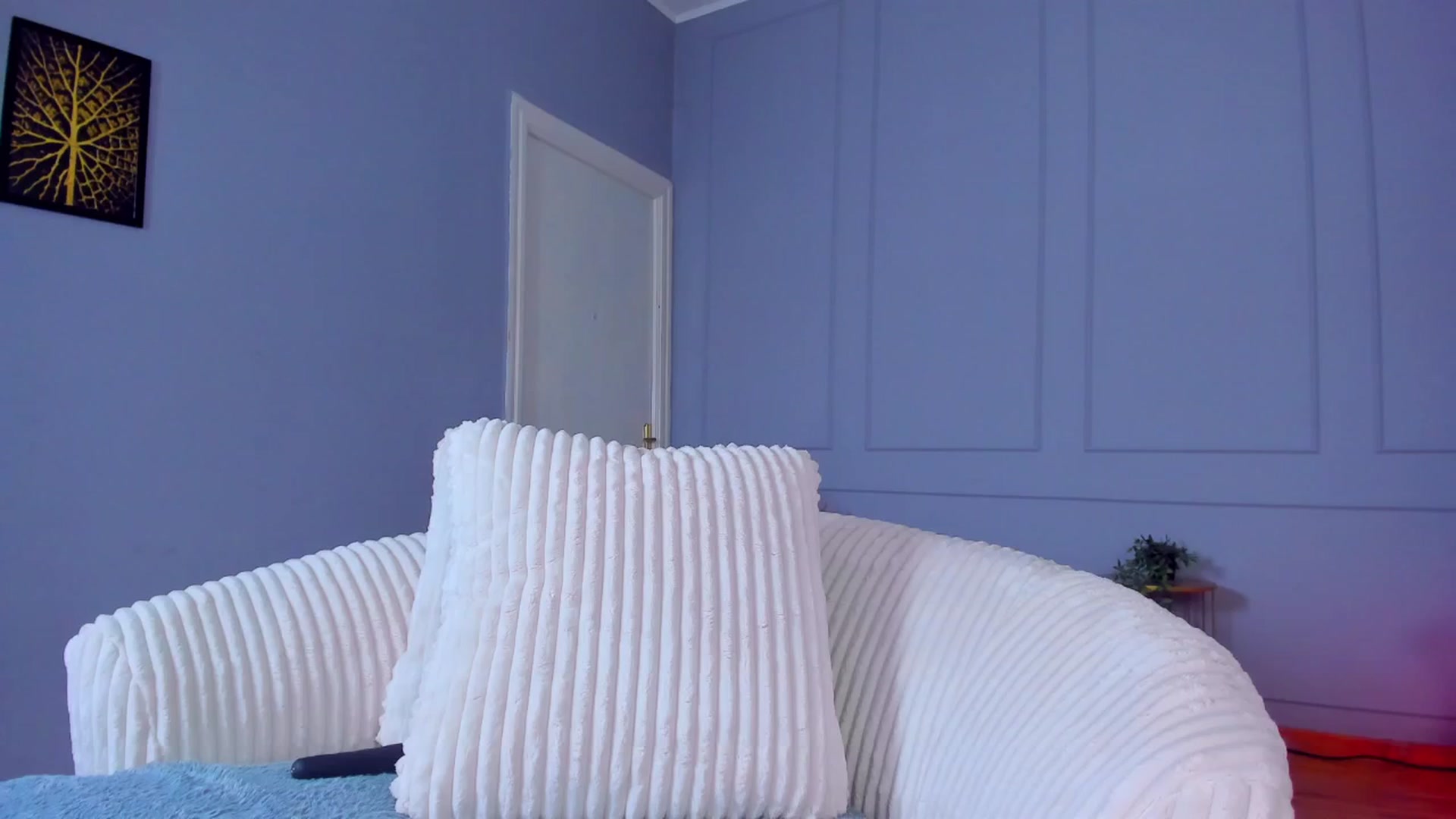 Gallery image thumbnail from AwwwElla's myfreecams stream on, 11/27/2025, 07:48 image 16 of 20