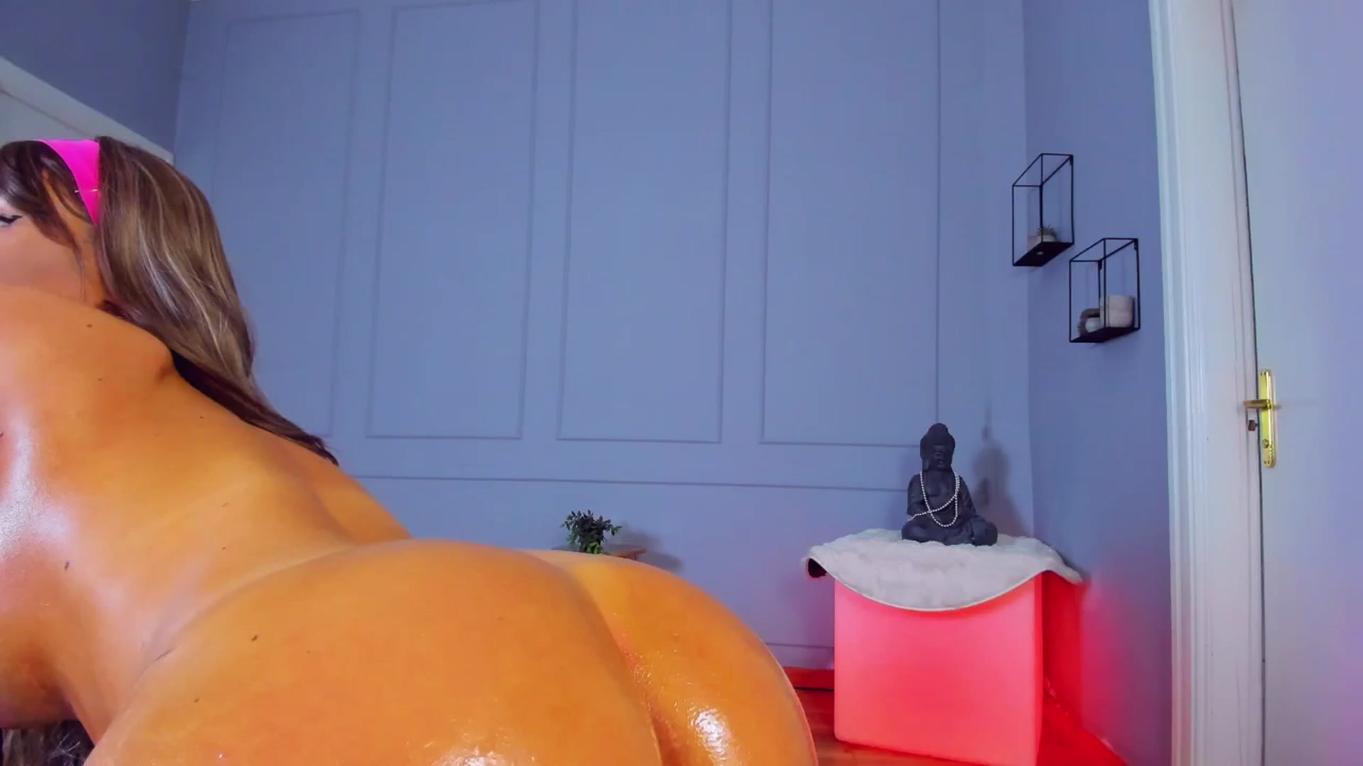 Gallery image thumbnail from AwwwElla's myfreecams stream on, 01/14/2026, 06:24 image 18 of 20