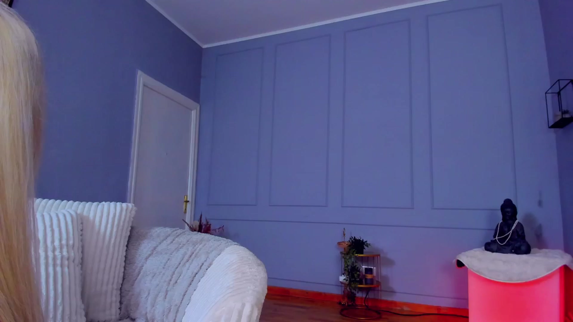 Gallery image thumbnail from AwwwElla's myfreecams stream on, 03/02/2026, 06:05 image 10 of 20