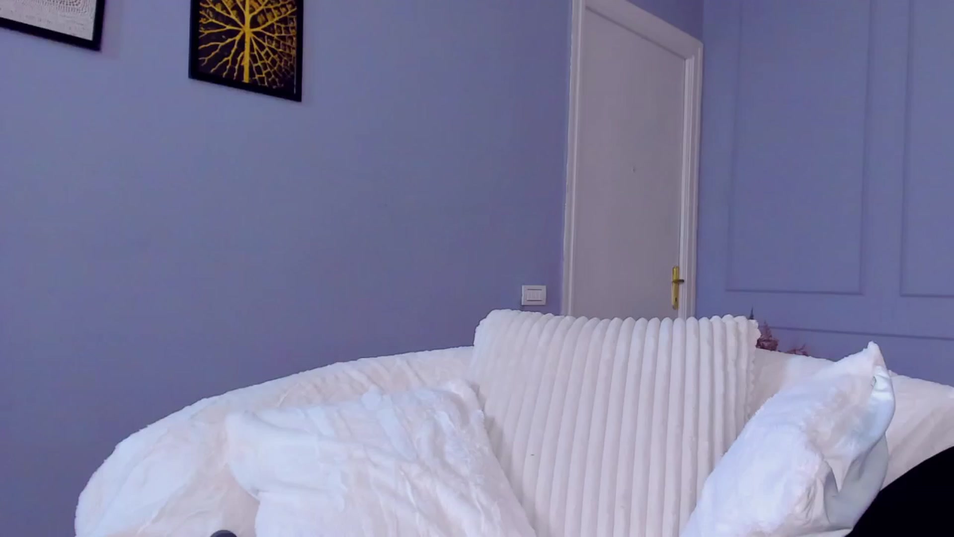 Gallery image thumbnail from AwwwElla's myfreecams stream on, 03/16/2026, 08:09 image 3 of 20