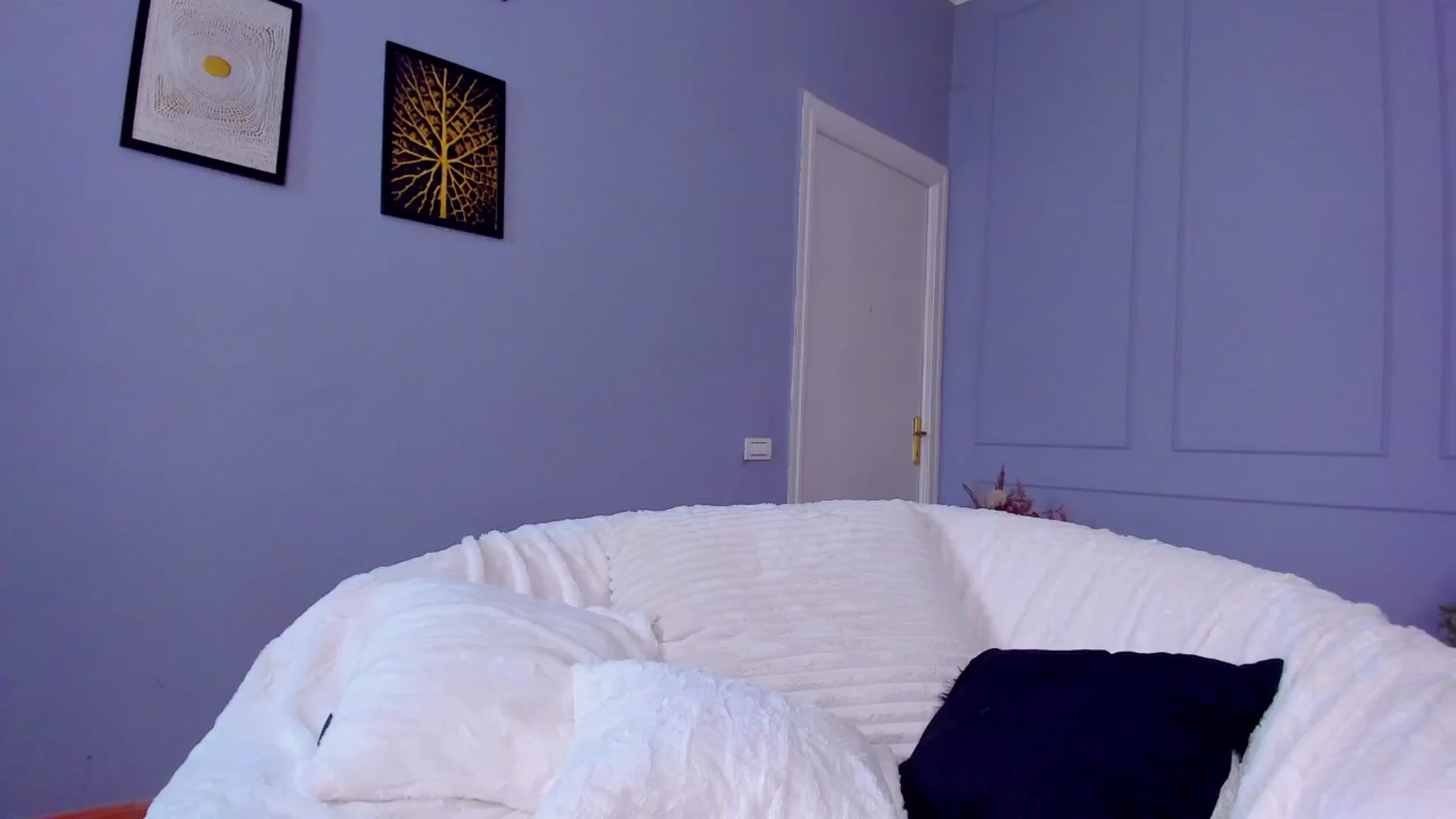 Gallery image thumbnail from AwwwElla's myfreecams stream on, 03/16/2026, 11:48 image 13 of 20