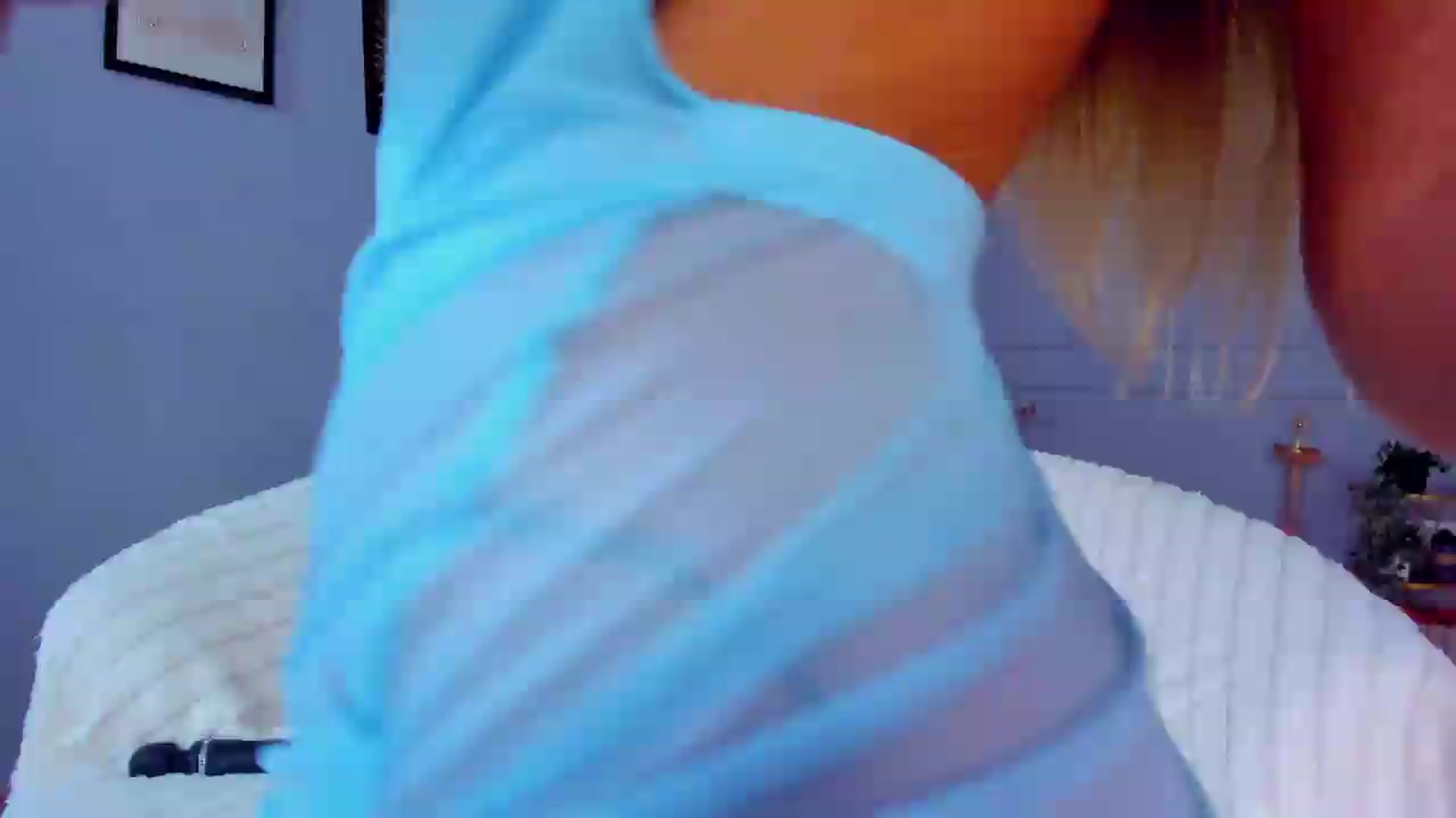 Gallery image thumbnail from AwwwElla's myfreecams stream on, 05/07/2026, 09:18 image 3 of 20
