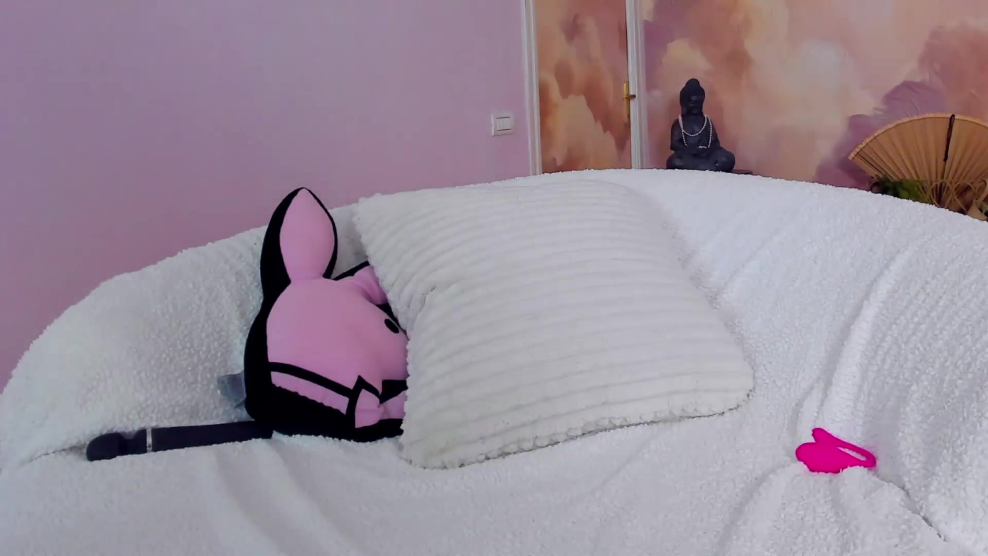 Gallery image thumbnail from AwwwElla's myfreecams stream on, 09/10/2026, 10:10 image 19 of 20