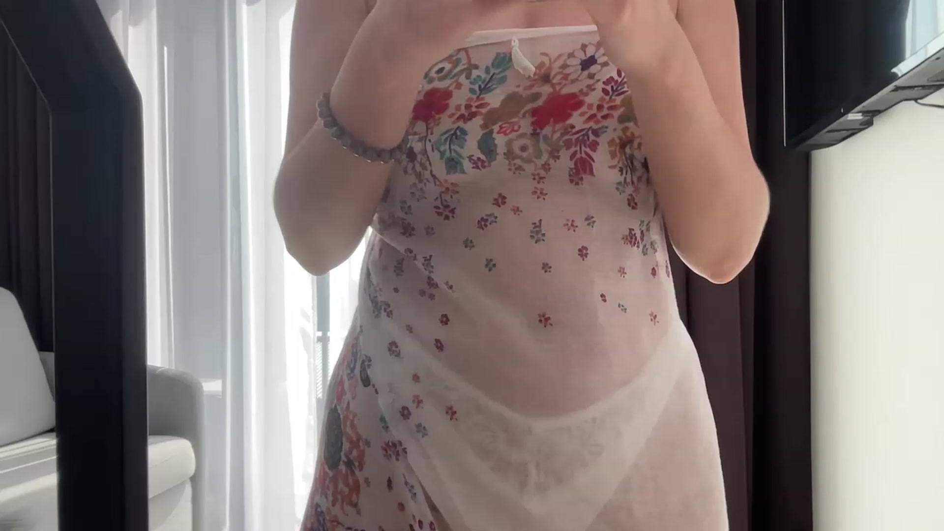 Gallery image thumbnail from AwwwSellena's myfreecams stream on, 05/31/2023, 11:45 image 17 of 20