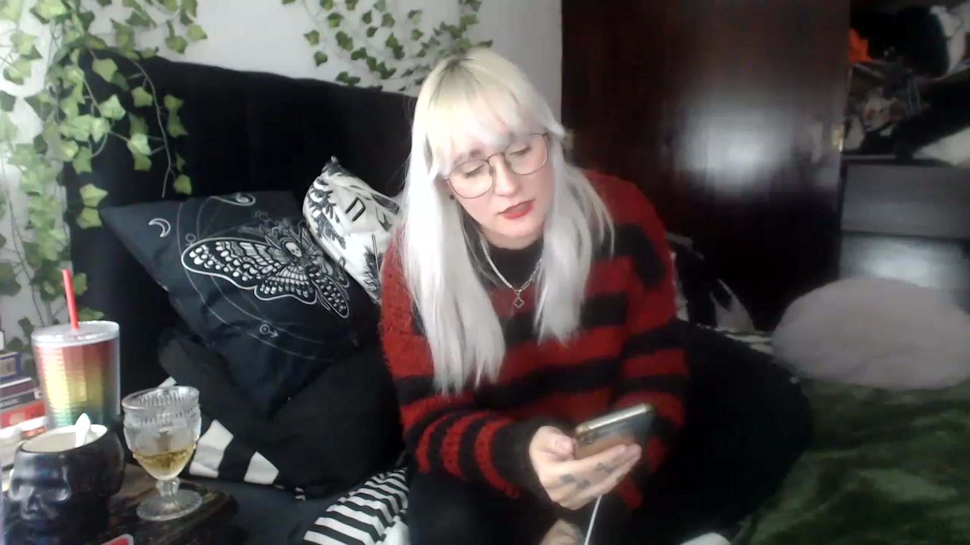 Gallery image thumbnail from AxeHallow's myfreecams stream on, 12/03/2022, 02:36 image 8 of 20