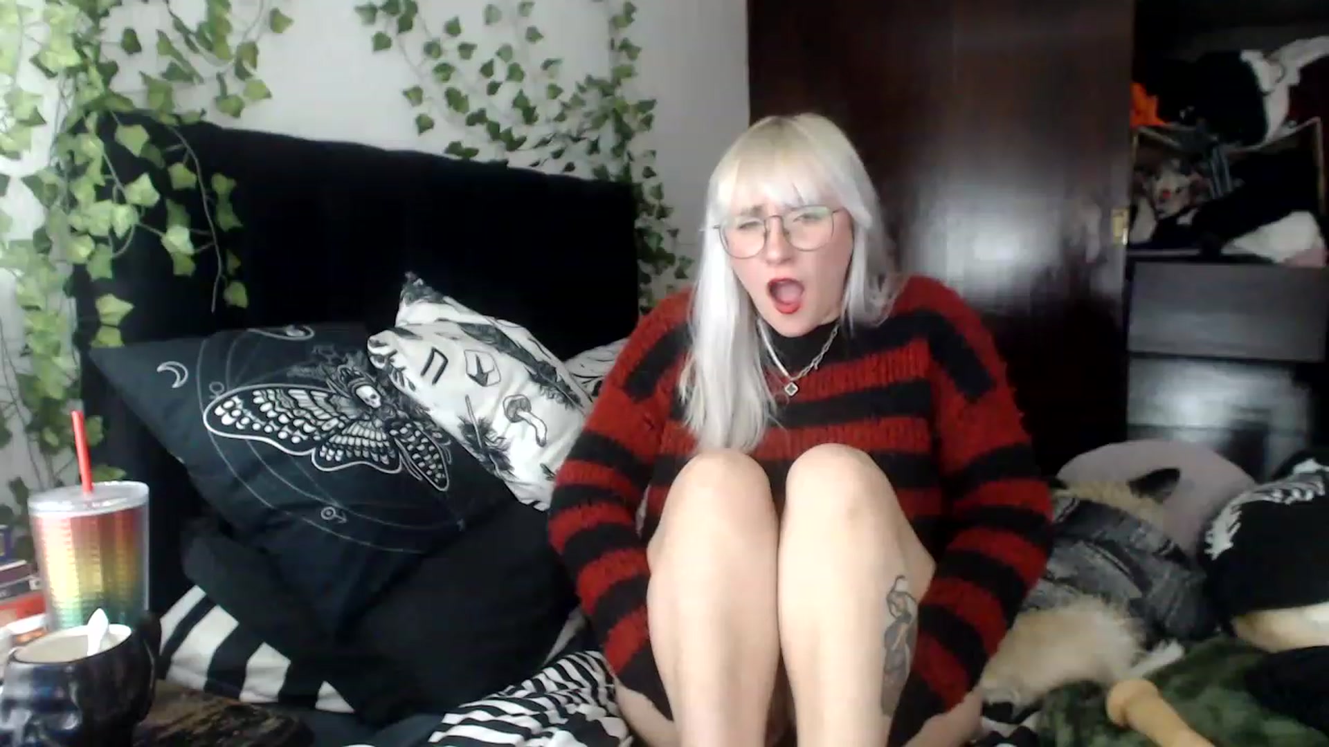Gallery image thumbnail from AxeHallow's myfreecams stream on, 12/03/2022, 02:36 image 13 of 20