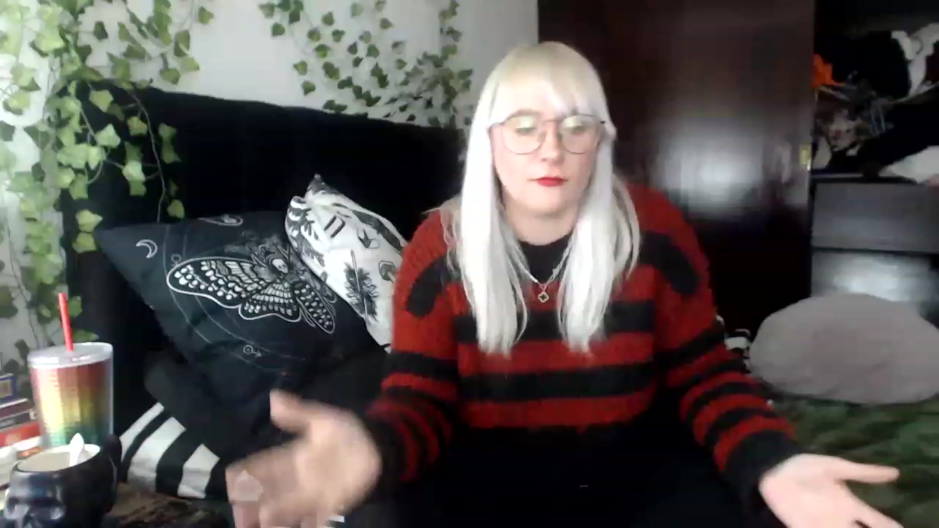 Gallery image thumbnail from AxeHallow's myfreecams stream on, 12/03/2022, 02:36 image 10 of 20