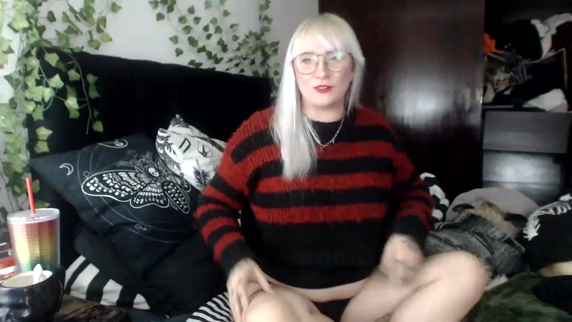 Gallery image thumbnail from AxeHallow's myfreecams stream on, 12/03/2022, 02:36 image 12 of 20