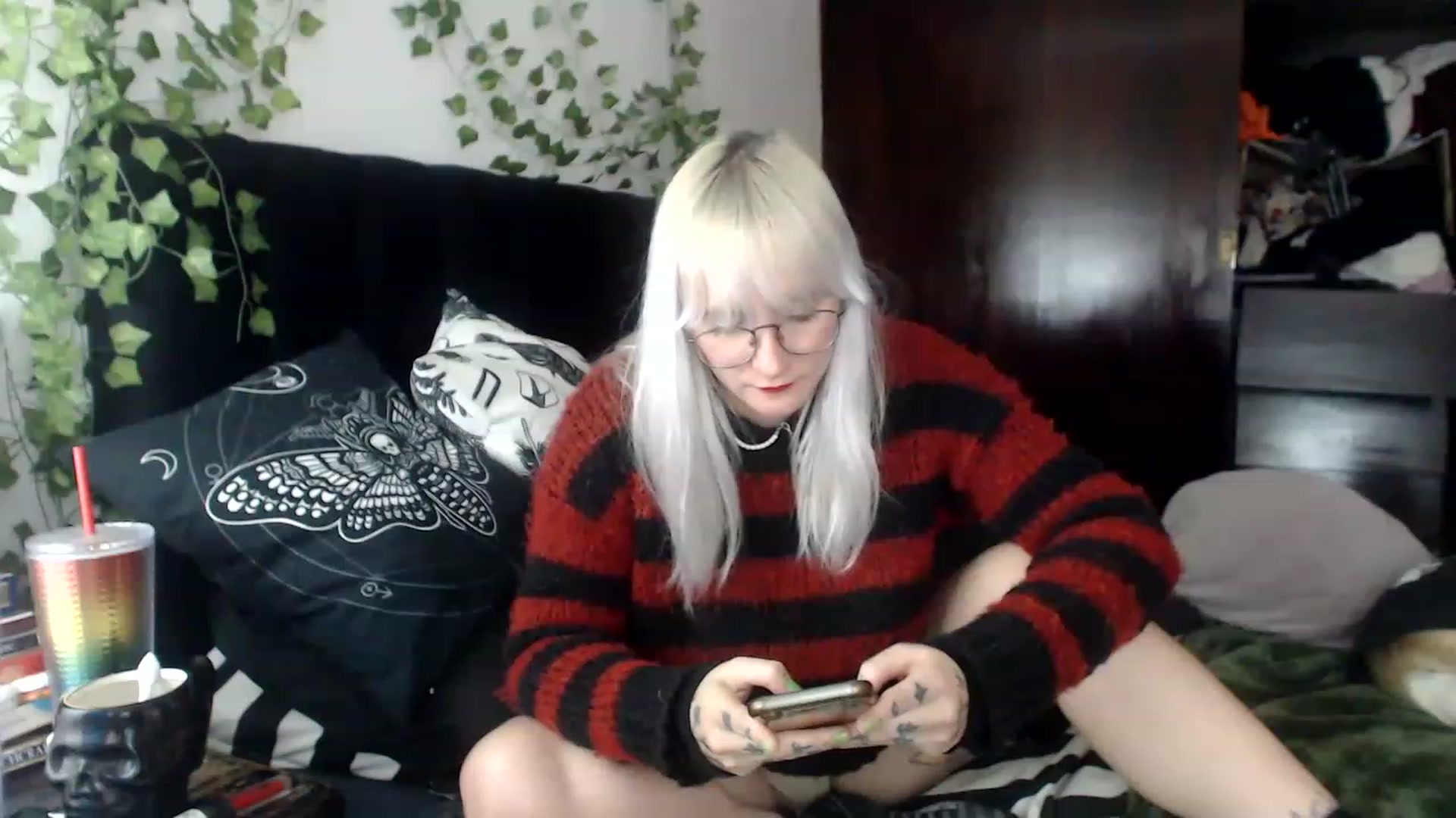 Gallery image thumbnail from AxeHallow's myfreecams stream on, 12/03/2022, 02:53 image 12 of 20