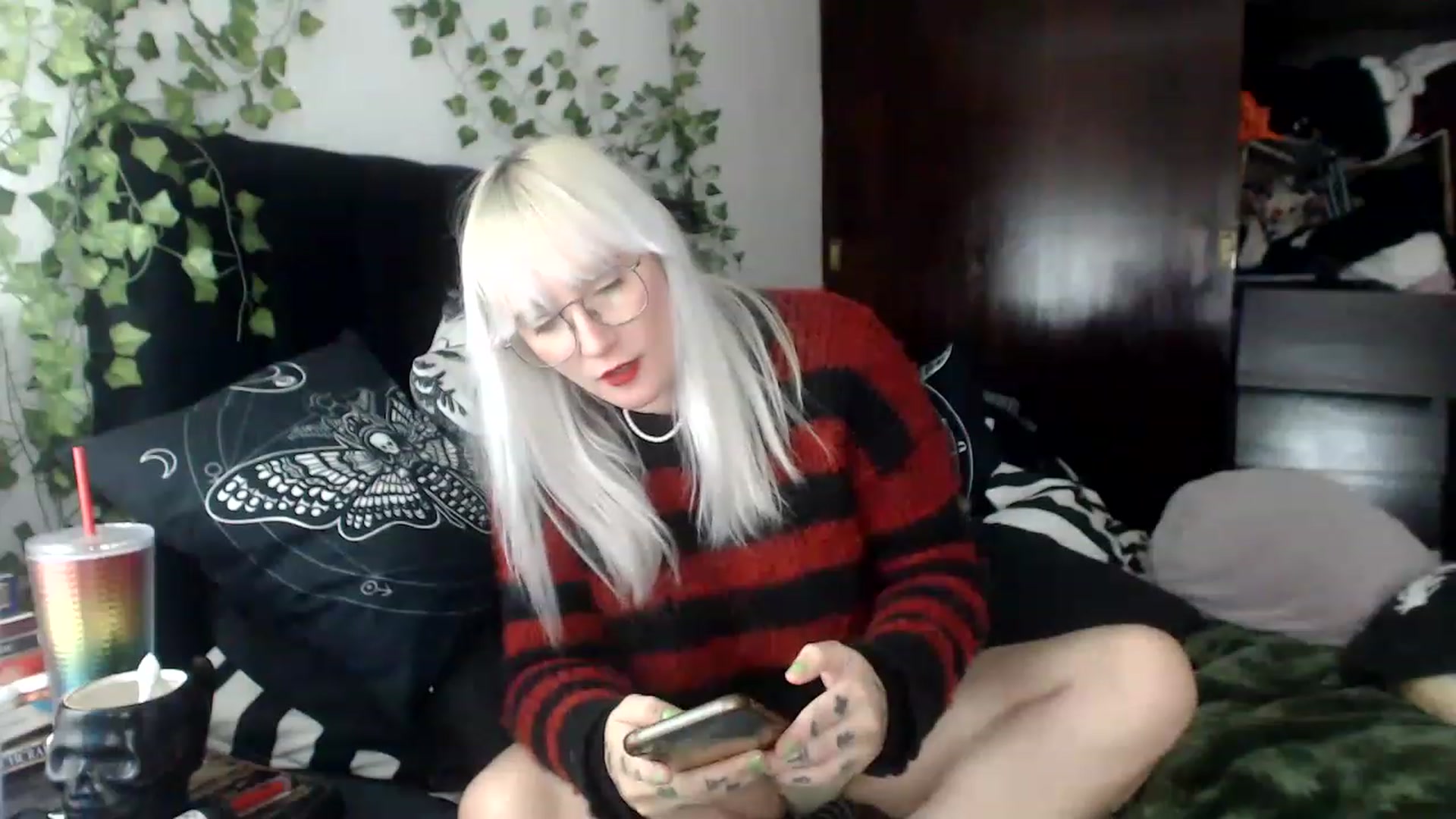 Gallery image thumbnail from AxeHallow's myfreecams stream on, 12/03/2022, 02:53 image 9 of 20