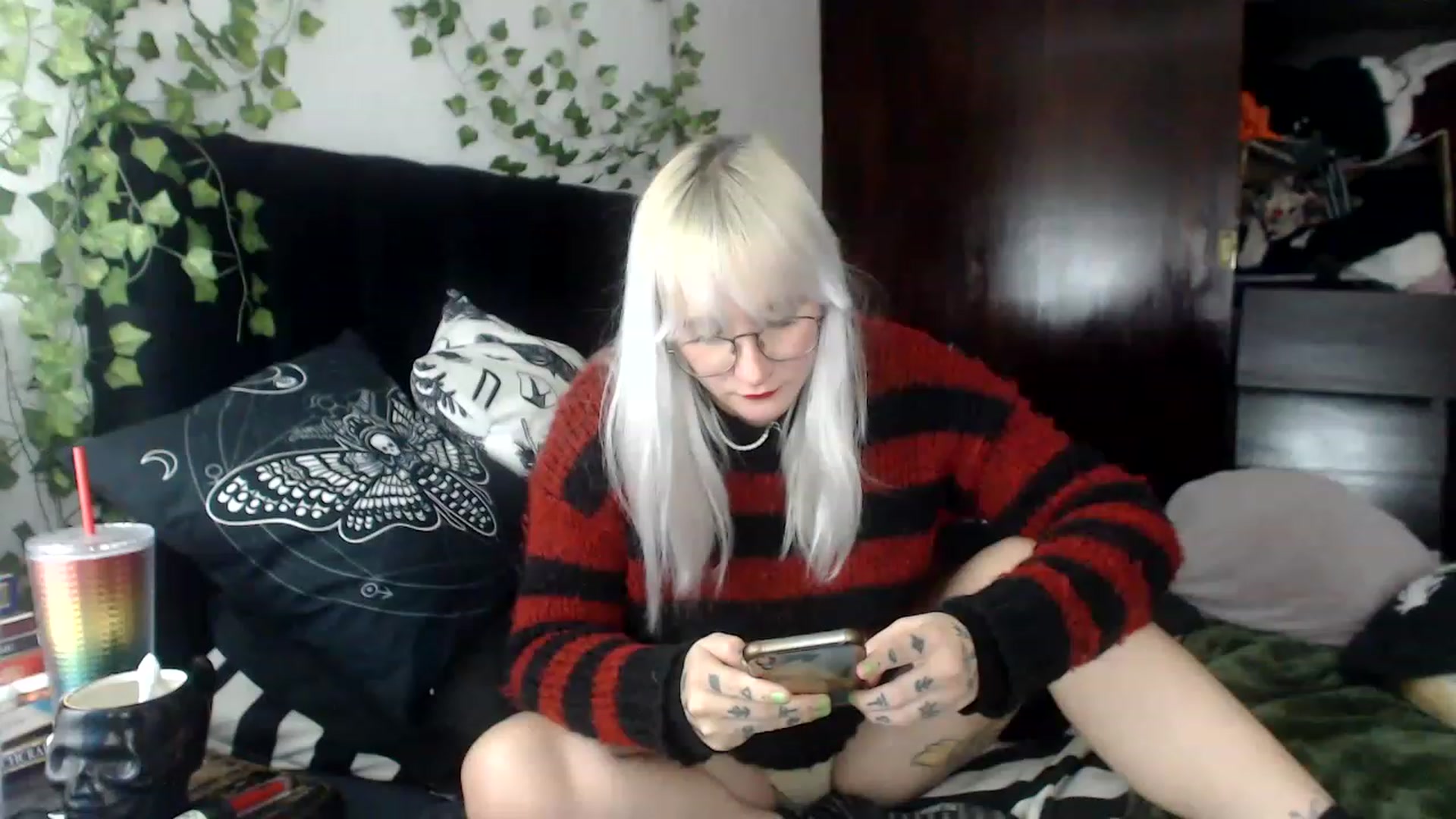 Gallery image thumbnail from AxeHallow's myfreecams stream on, 12/03/2022, 02:53 image 10 of 20