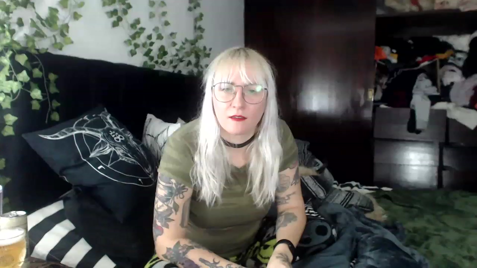 Gallery image thumbnail from AxeHallow's myfreecams stream on, 12/05/2022, 08:17 image 20 of 20