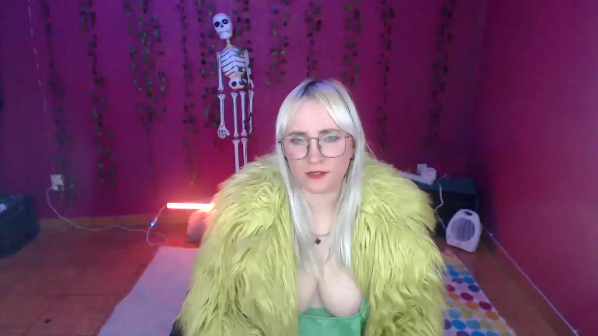 Gallery image thumbnail from AxeHallow's myfreecams stream on, 12/15/2022, 02:28 image 20 of 20