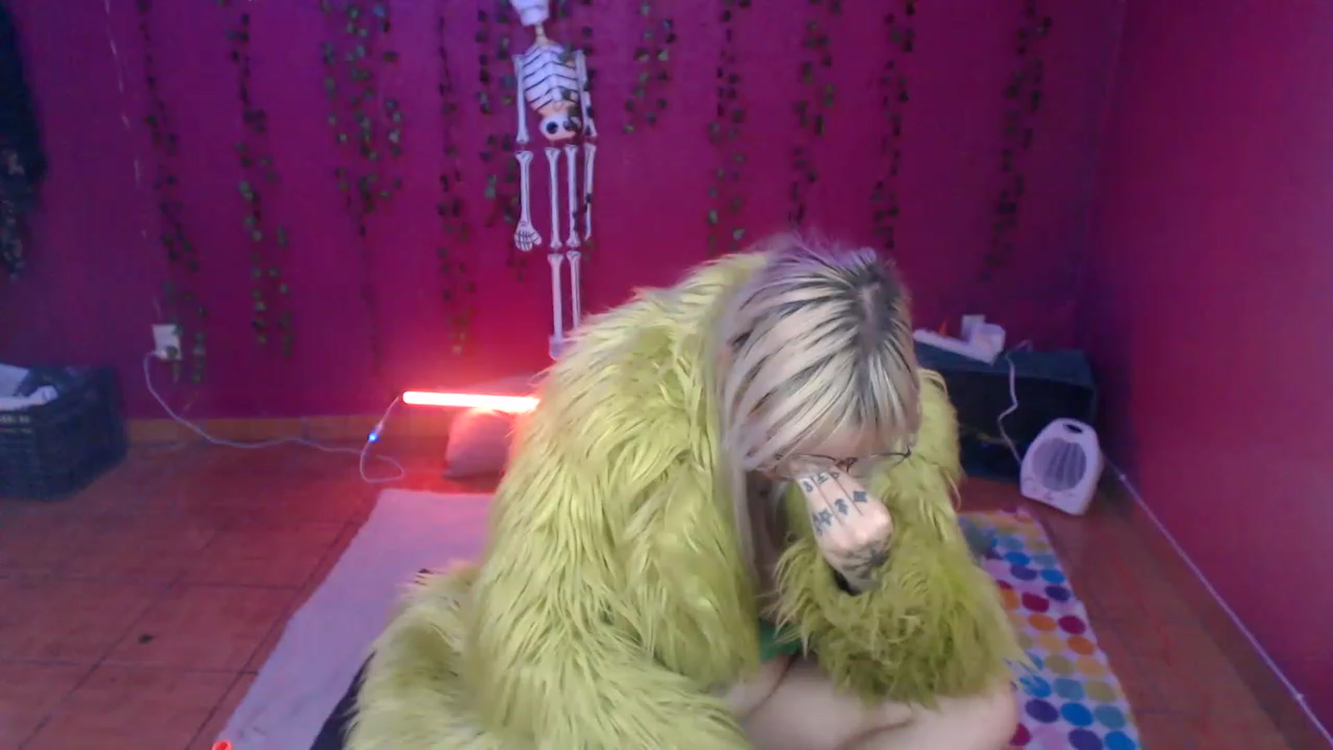 Gallery image thumbnail from AxeHallow's myfreecams stream on, 12/15/2022, 05:49 image 19 of 20