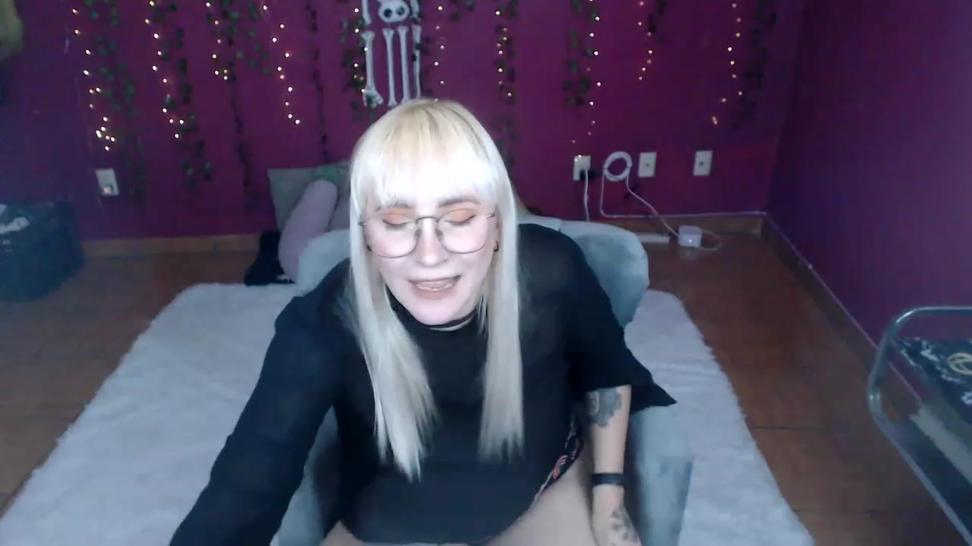 Gallery image thumbnail from AxeHallow's myfreecams stream on, 01/02/2023, 20:26 image 4 of 20