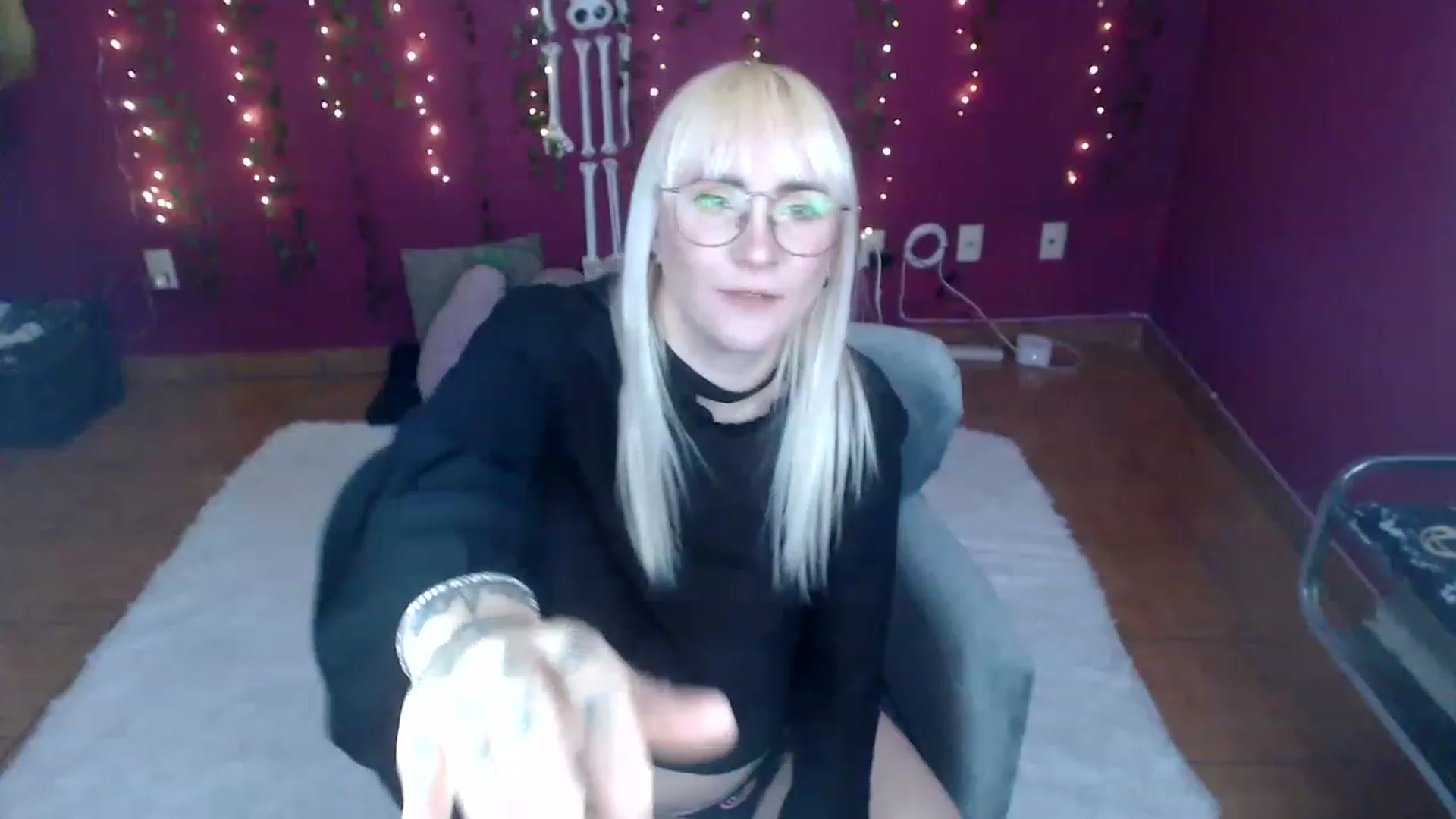 Gallery image thumbnail from AxeHallow's myfreecams stream on, 01/02/2023, 20:26 image 8 of 20