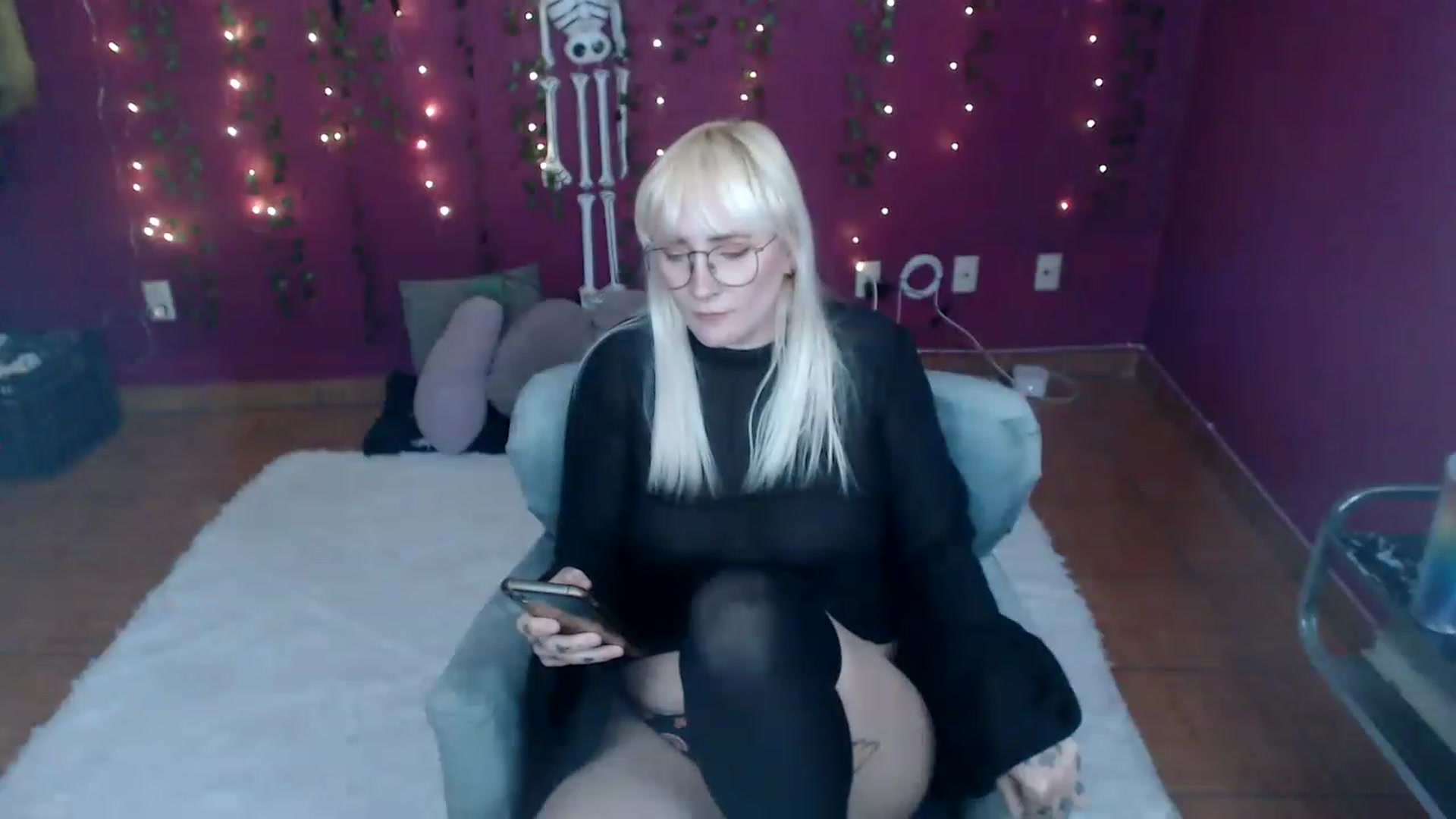 Gallery image thumbnail from AxeHallow's myfreecams stream on, 01/02/2023, 21:43 image 8 of 20