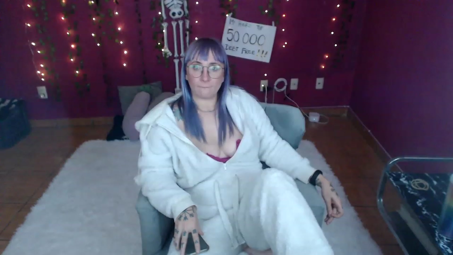 Gallery image thumbnail from AxeHallow's myfreecams stream on, 01/19/2023, 03:39 image 12 of 20