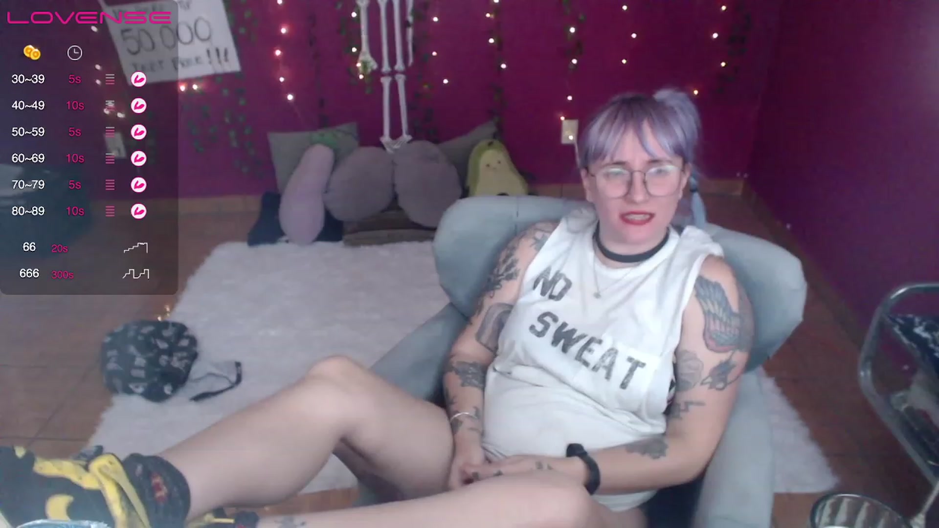 Gallery image thumbnail from AxeHallow's myfreecams stream on, 02/13/2023, 07:14 image 13 of 20