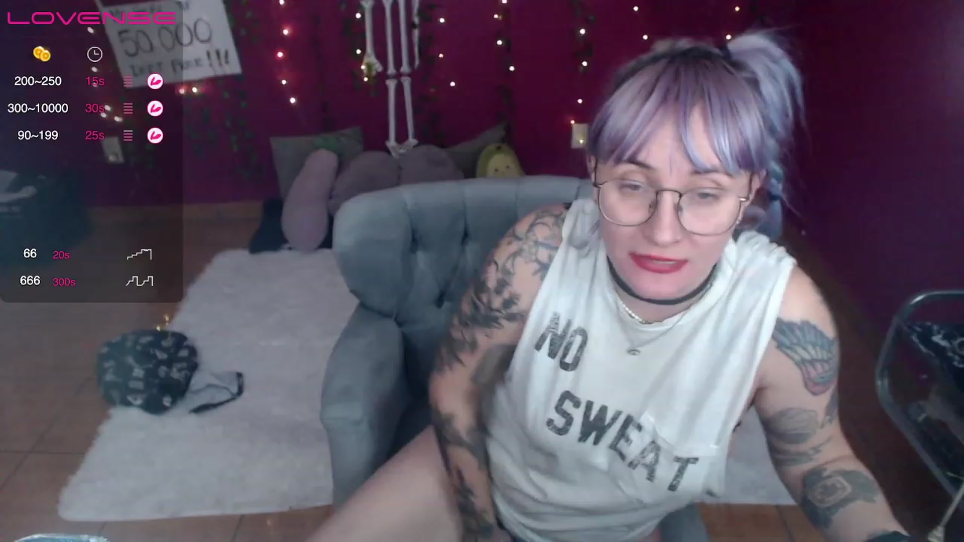Gallery image thumbnail from AxeHallow's myfreecams stream on, 02/13/2023, 07:14 image 10 of 20