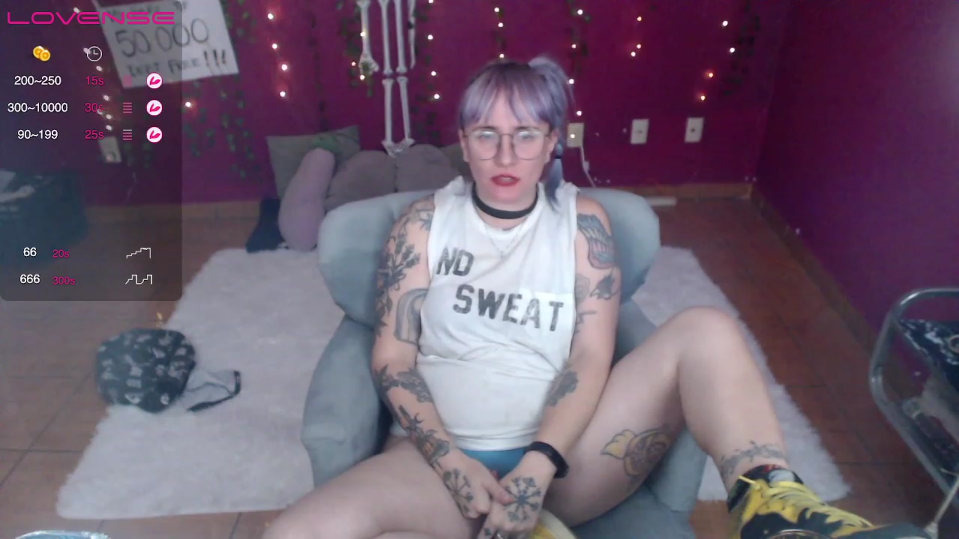 Gallery image thumbnail from AxeHallow's myfreecams stream on, 02/13/2023, 07:14 image 8 of 20
