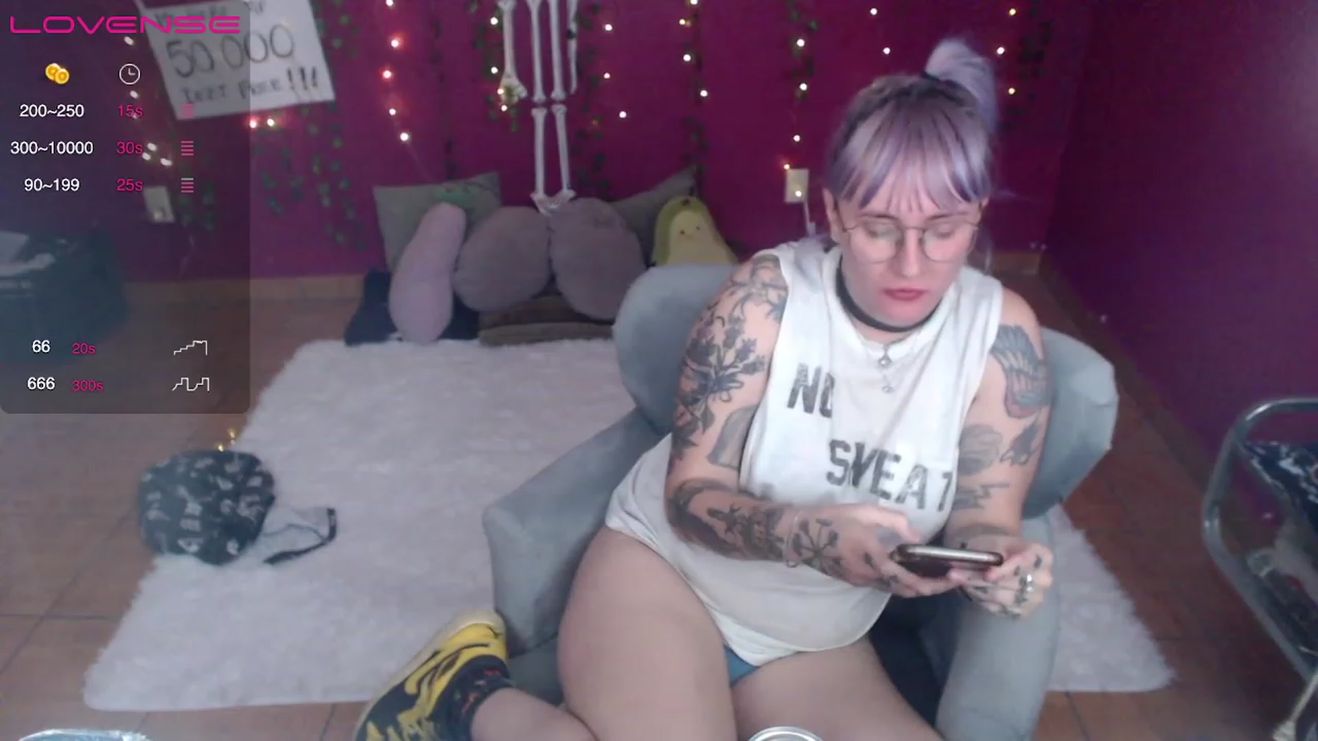 Gallery image thumbnail from AxeHallow's myfreecams stream on, 02/13/2023, 08:11 image 6 of 20
