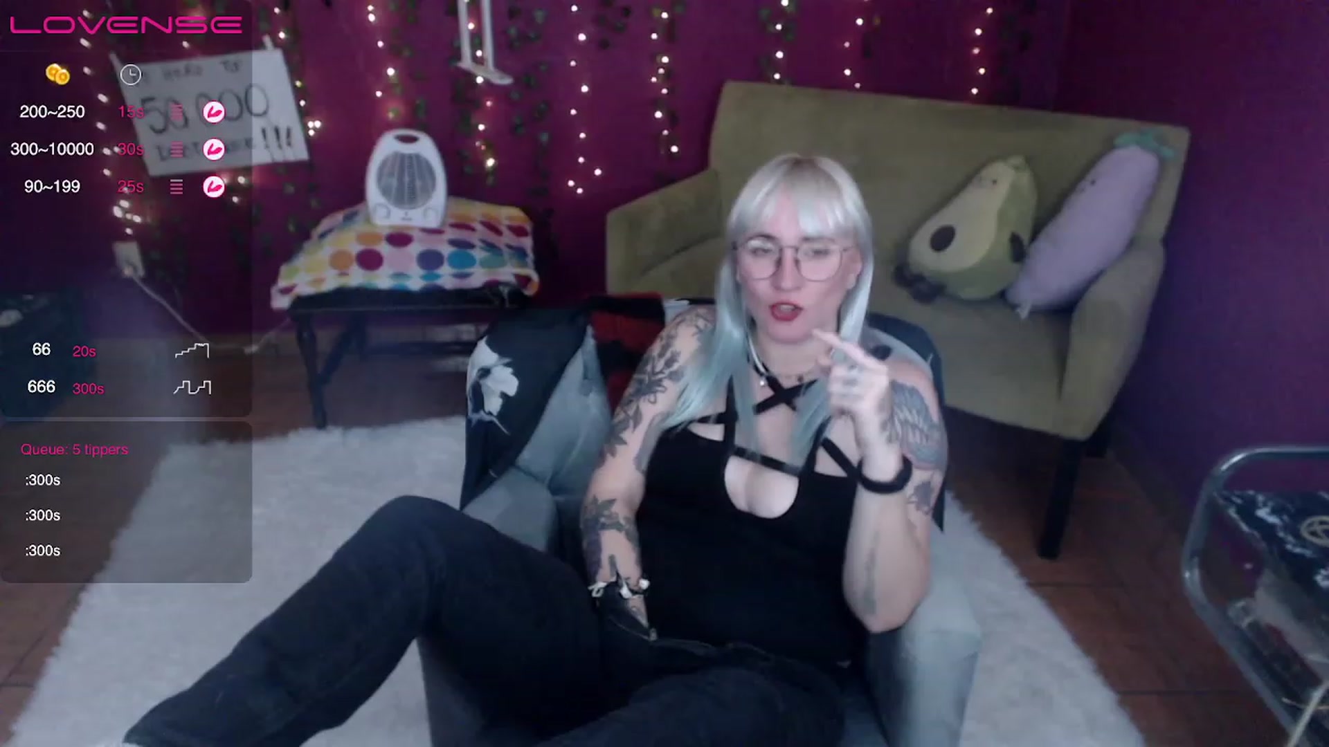 Gallery image thumbnail from AxeHallow's myfreecams stream on, 02/21/2023, 03:23 image 17 of 20