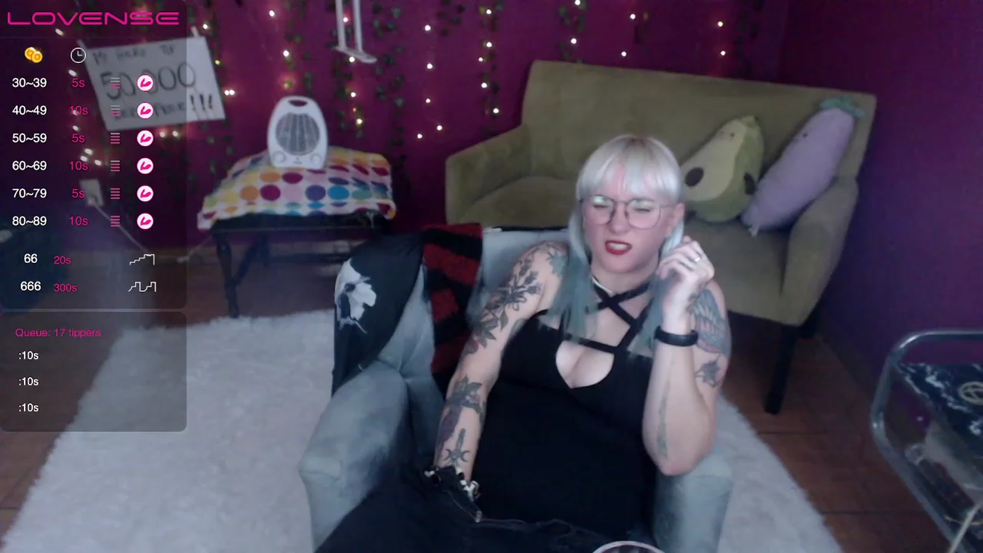 Gallery image thumbnail from AxeHallow's myfreecams stream on, 02/21/2023, 03:23 image 15 of 20