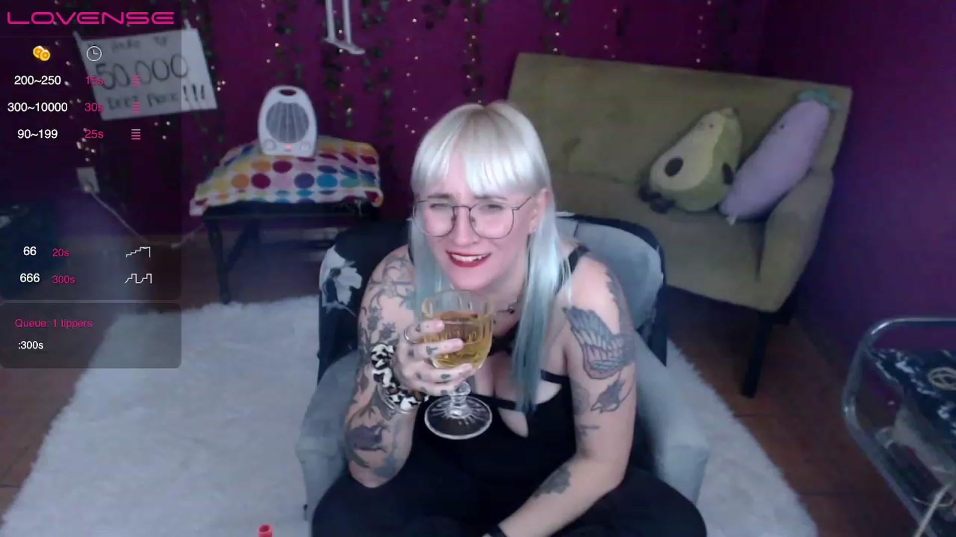 Gallery image thumbnail from AxeHallow's myfreecams stream on, 02/21/2023, 03:23 image 19 of 20