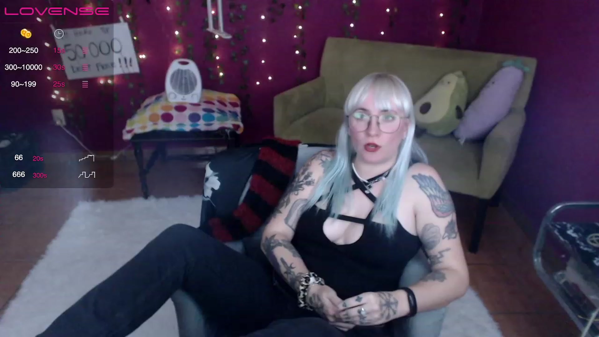 Gallery image thumbnail from AxeHallow's myfreecams stream on, 02/21/2023, 03:23 image 11 of 20