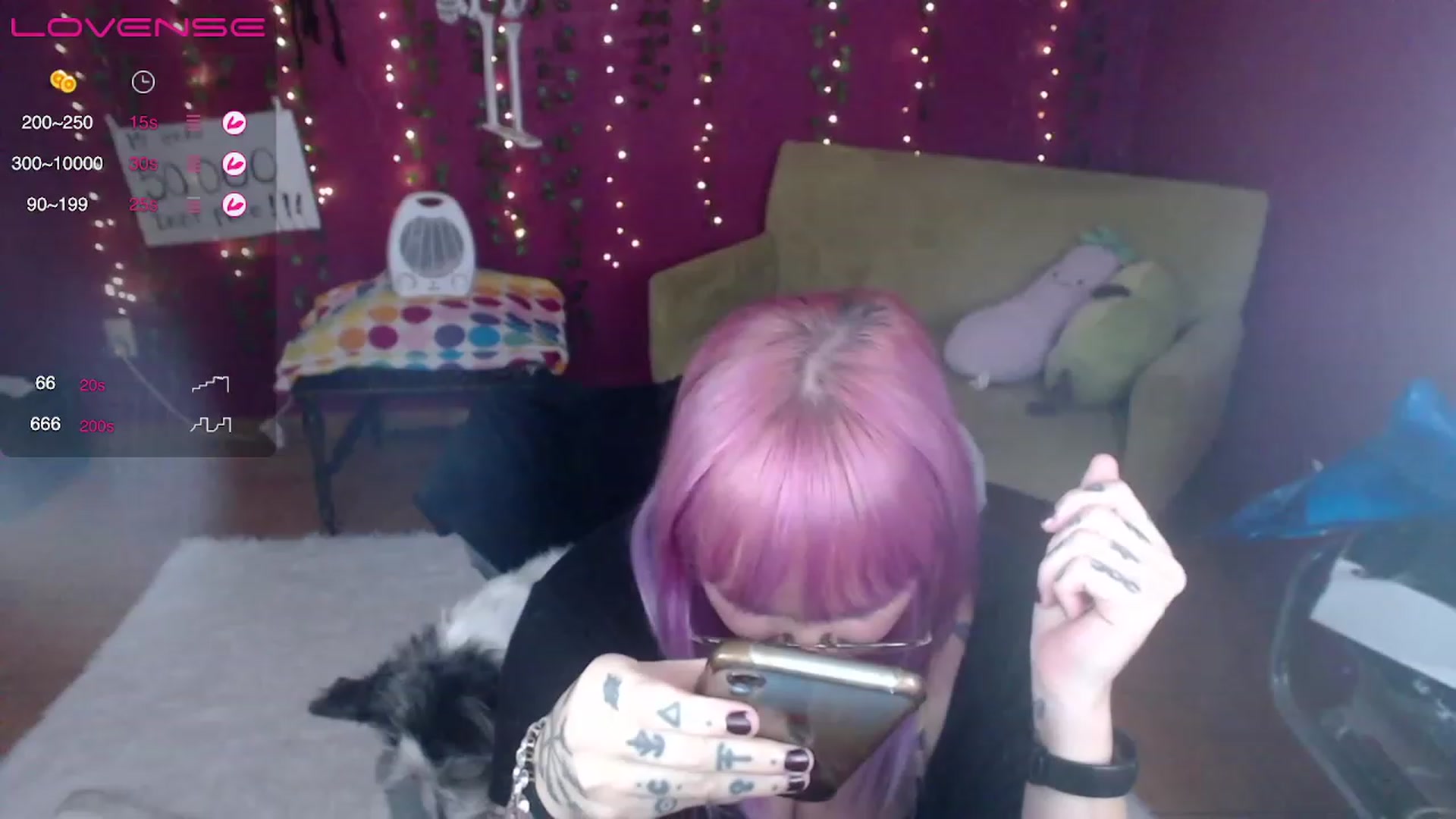 Gallery image thumbnail from AxeHallow's myfreecams stream on, 03/16/2023, 24:23 image 20 of 20
