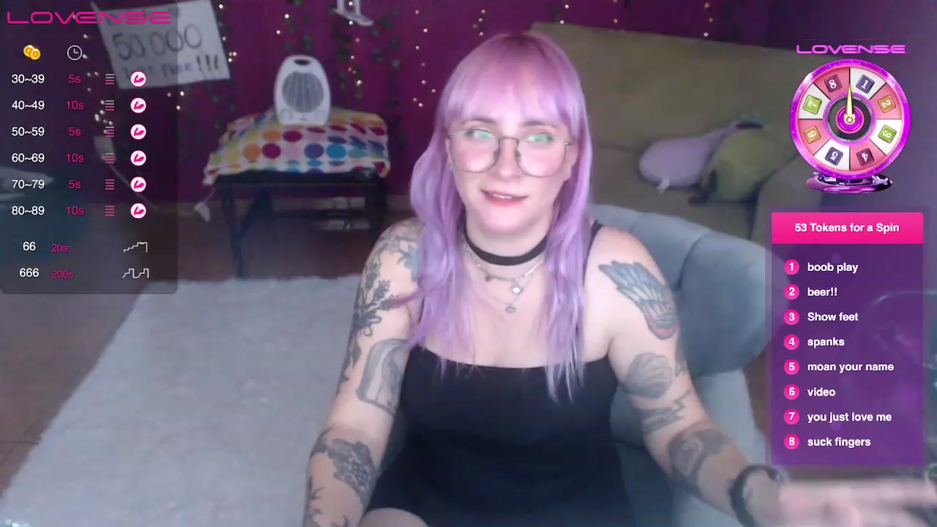 Gallery image thumbnail from AxeHallow's myfreecams stream on, 03/19/2023, 24:25 image 3 of 20