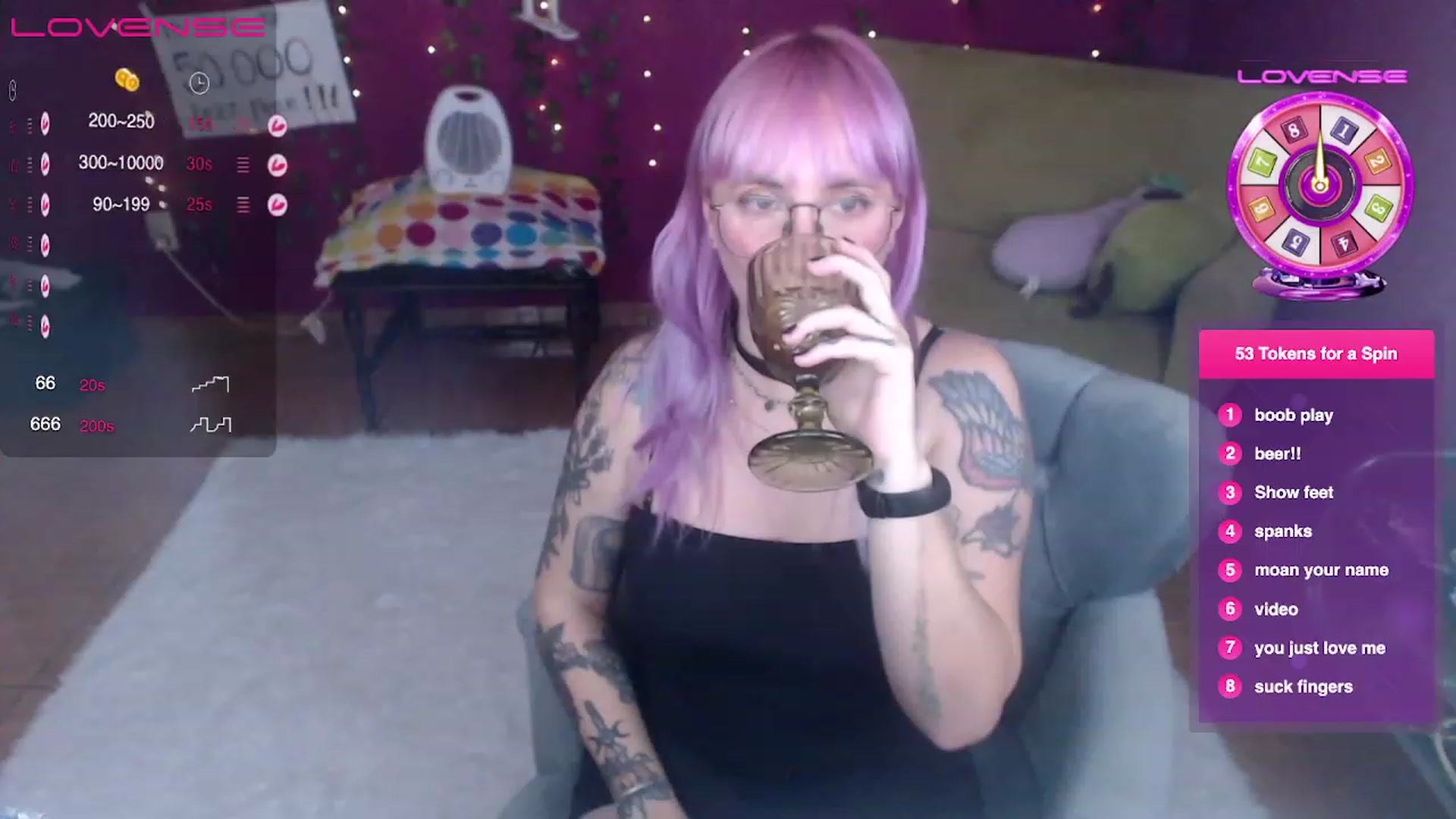 Gallery image thumbnail from AxeHallow's myfreecams stream on, 03/19/2023, 24:25 image 4 of 20