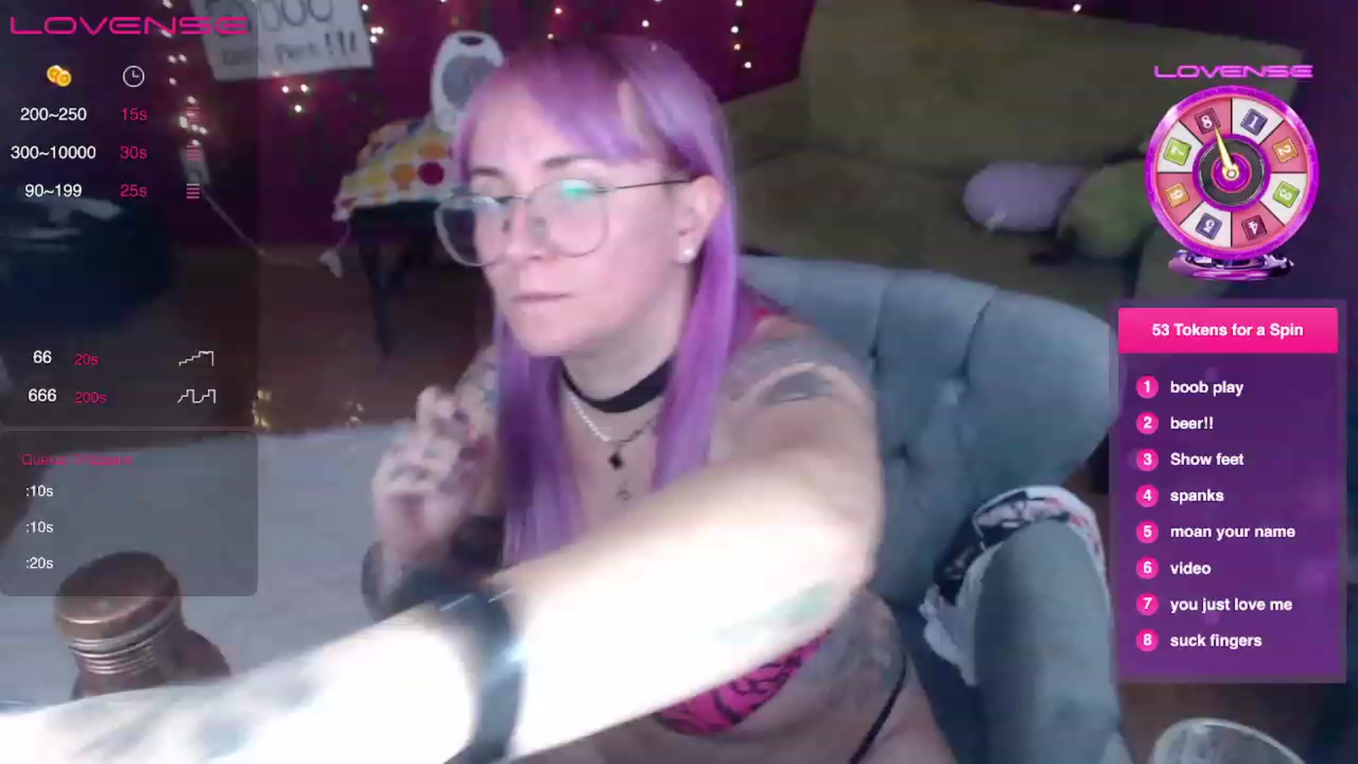 Gallery image thumbnail from AxeHallow's myfreecams stream on, 03/27/2023, 01:57 image 12 of 20