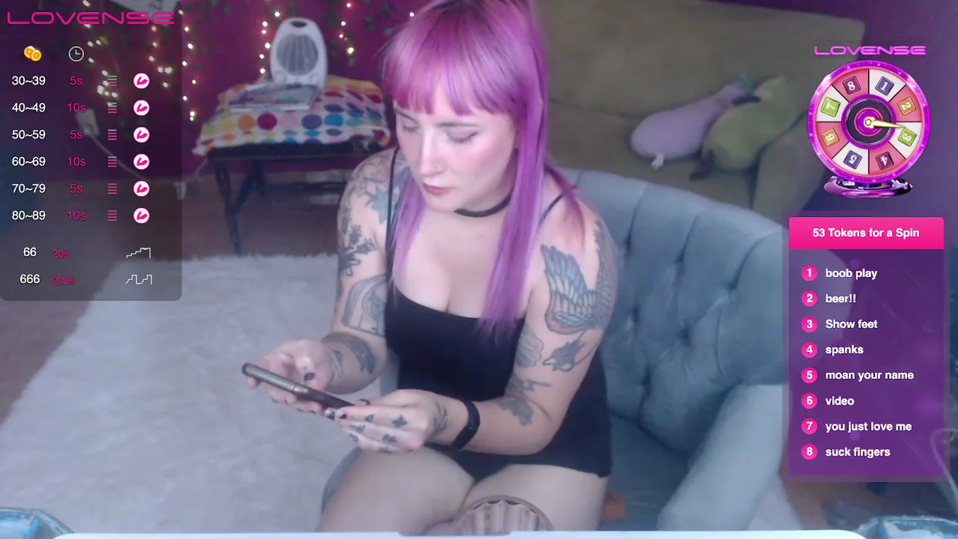 Gallery image thumbnail from AxeHallow's myfreecams stream on, 04/02/2023, 24:02 image 13 of 20