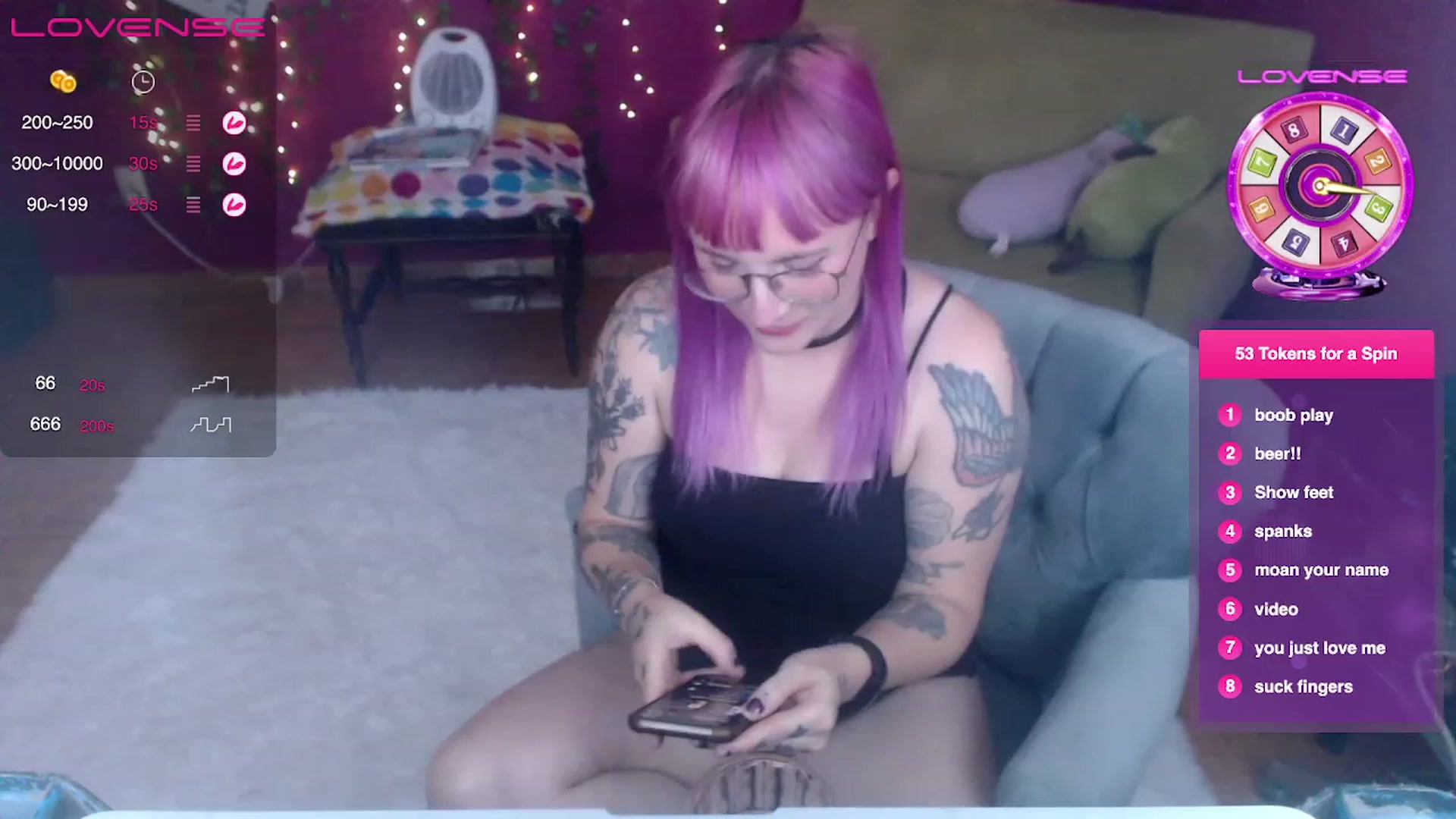 Gallery image thumbnail from AxeHallow's myfreecams stream on, 04/02/2023, 24:02 image 14 of 20