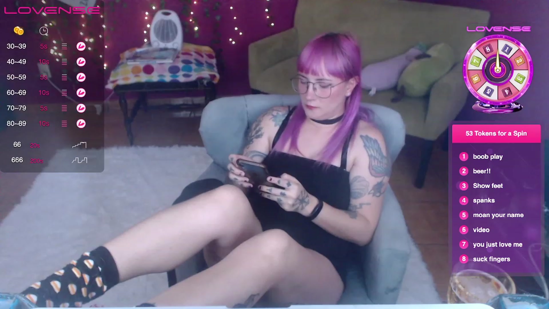 Gallery image thumbnail from AxeHallow's myfreecams stream on, 04/02/2023, 24:02 image 4 of 20