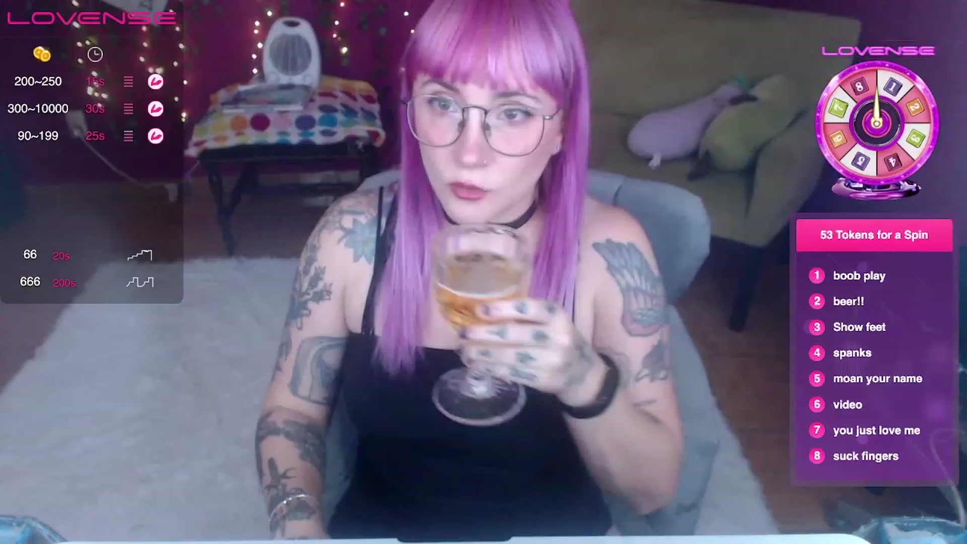 Gallery image thumbnail from AxeHallow's myfreecams stream on, 04/02/2023, 24:02 image 6 of 20