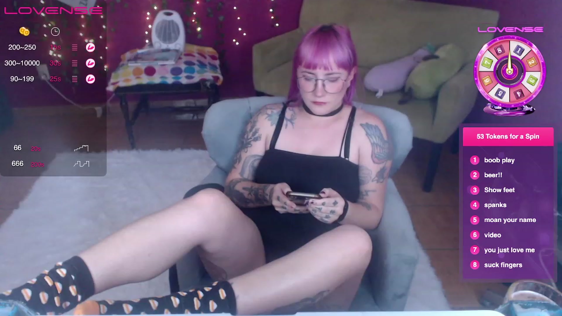 Gallery image thumbnail from AxeHallow's myfreecams stream on, 04/02/2023, 24:02 image 1 of 20