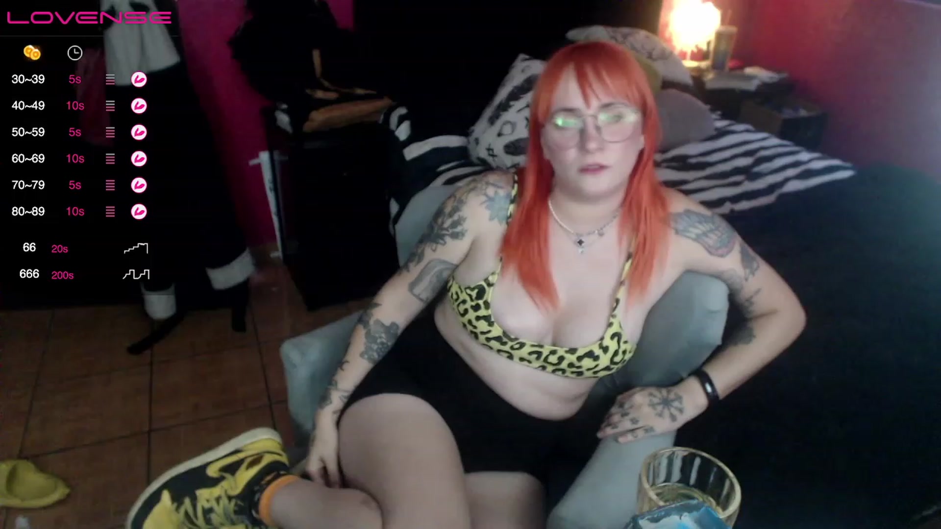 Gallery image thumbnail from AxeHallow's myfreecams stream on, 05/03/2023, 02:02 image 4 of 20