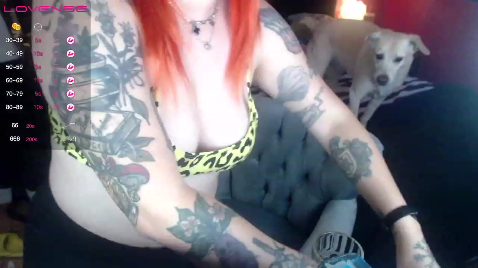 Gallery image thumbnail from AxeHallow's myfreecams stream on, 05/03/2023, 02:02 image 8 of 20