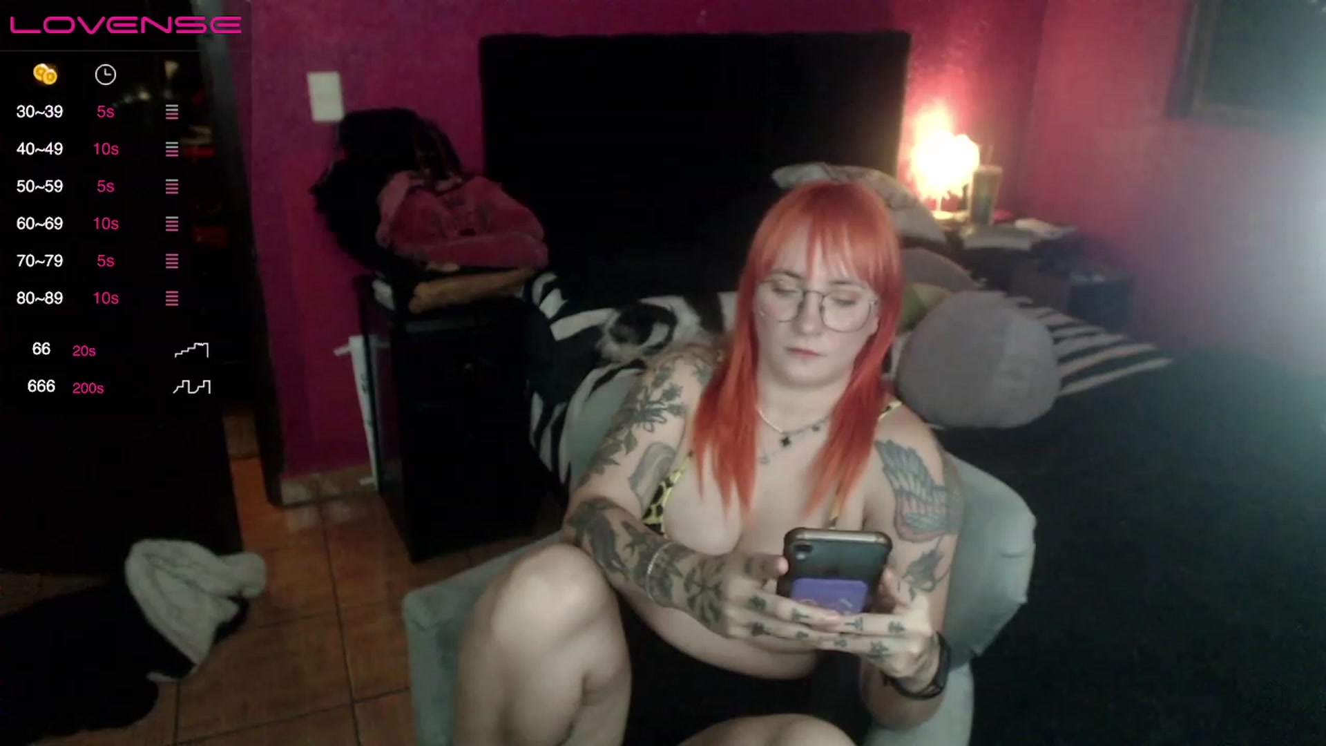 Gallery image thumbnail from AxeHallow's myfreecams stream on, 05/03/2023, 02:02 image 17 of 20