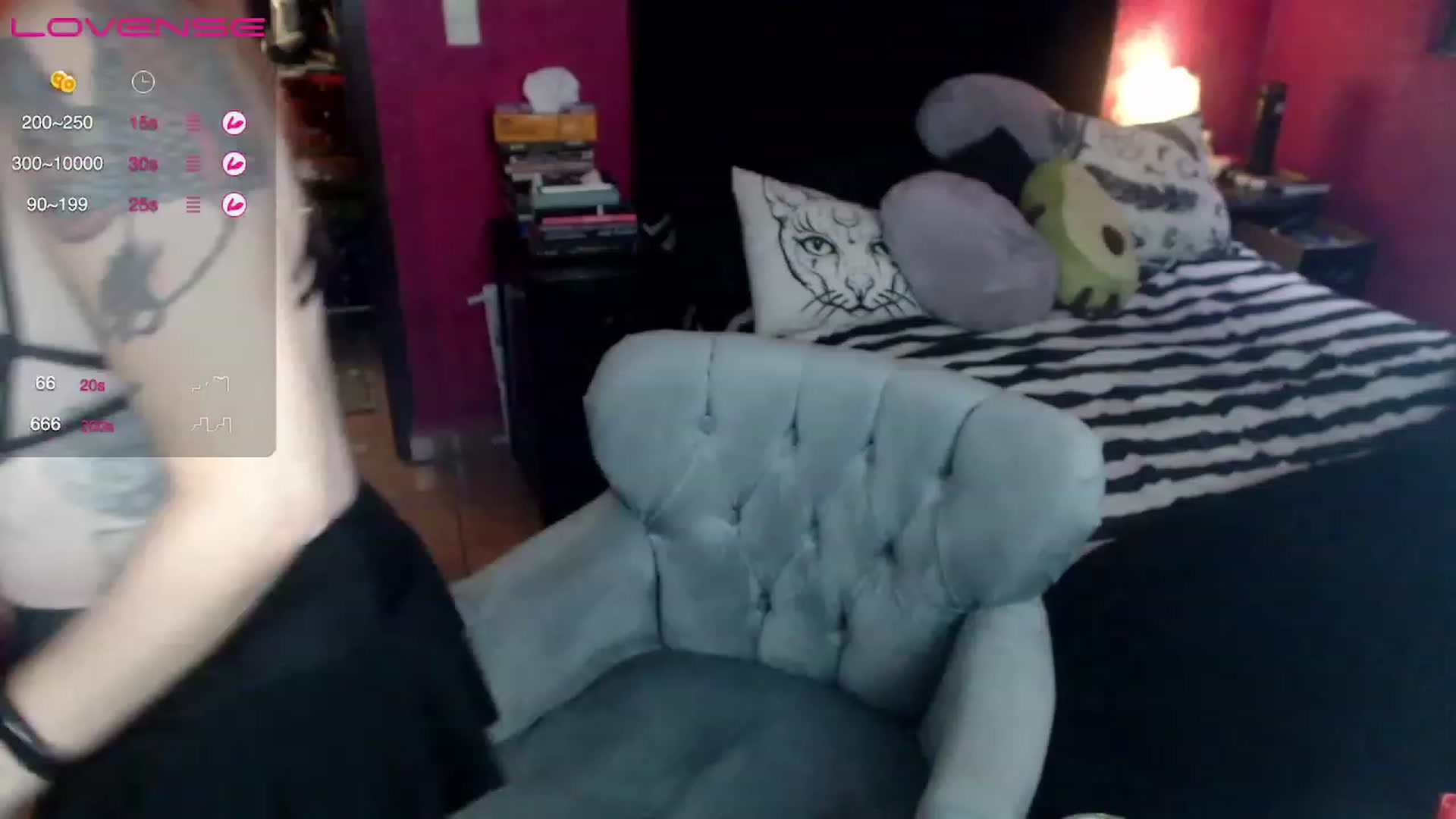 Gallery image thumbnail from AxeHallow's myfreecams stream on, 05/06/2023, 24:06 image 16 of 20