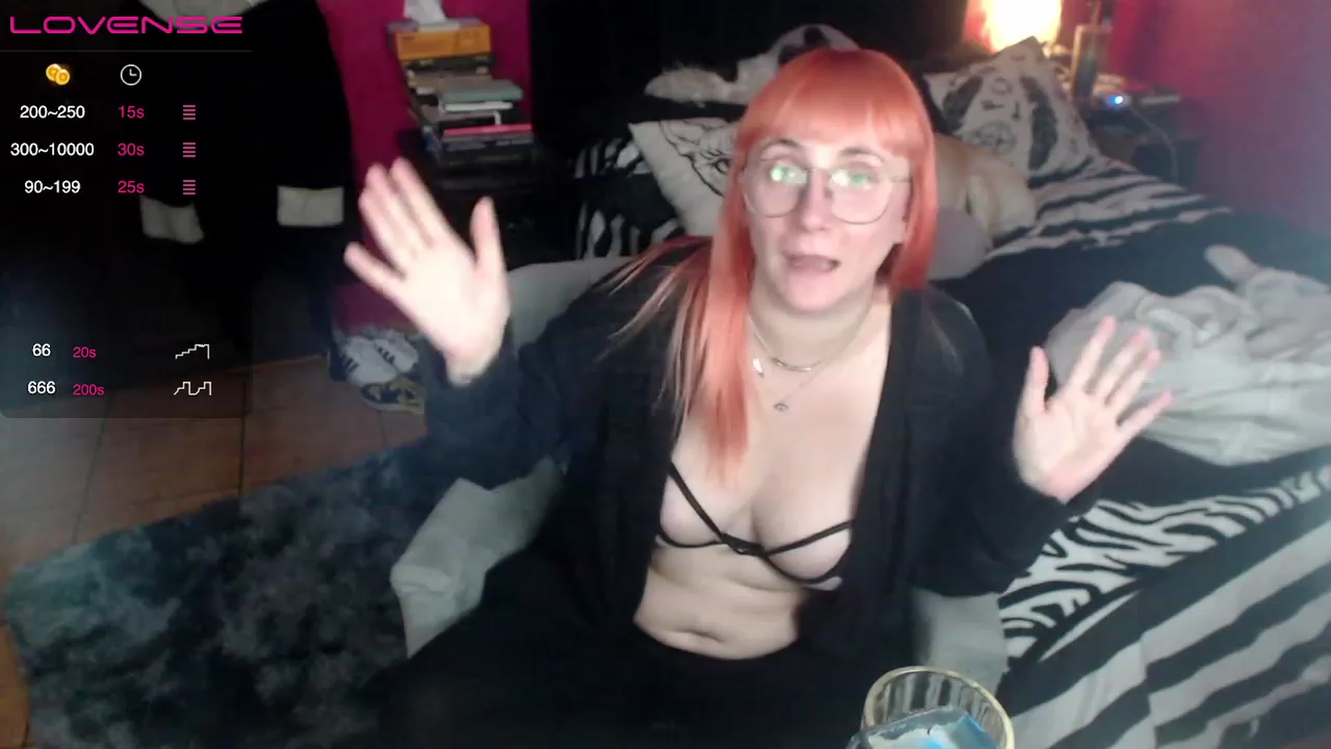 Gallery image thumbnail from AxeHallow's myfreecams stream on, 05/10/2023, 03:40 image 17 of 20