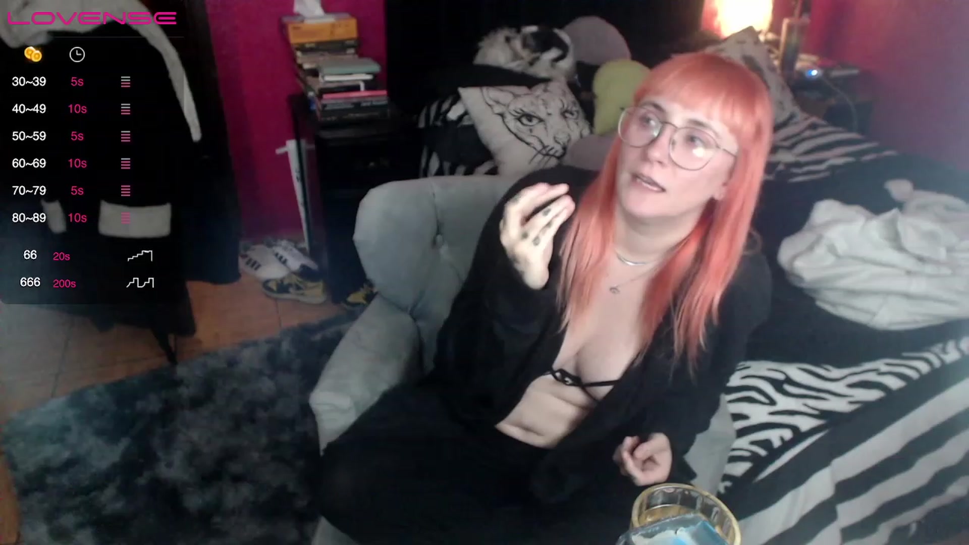 Gallery image thumbnail from AxeHallow's myfreecams stream on, 05/10/2023, 03:40 image 15 of 20
