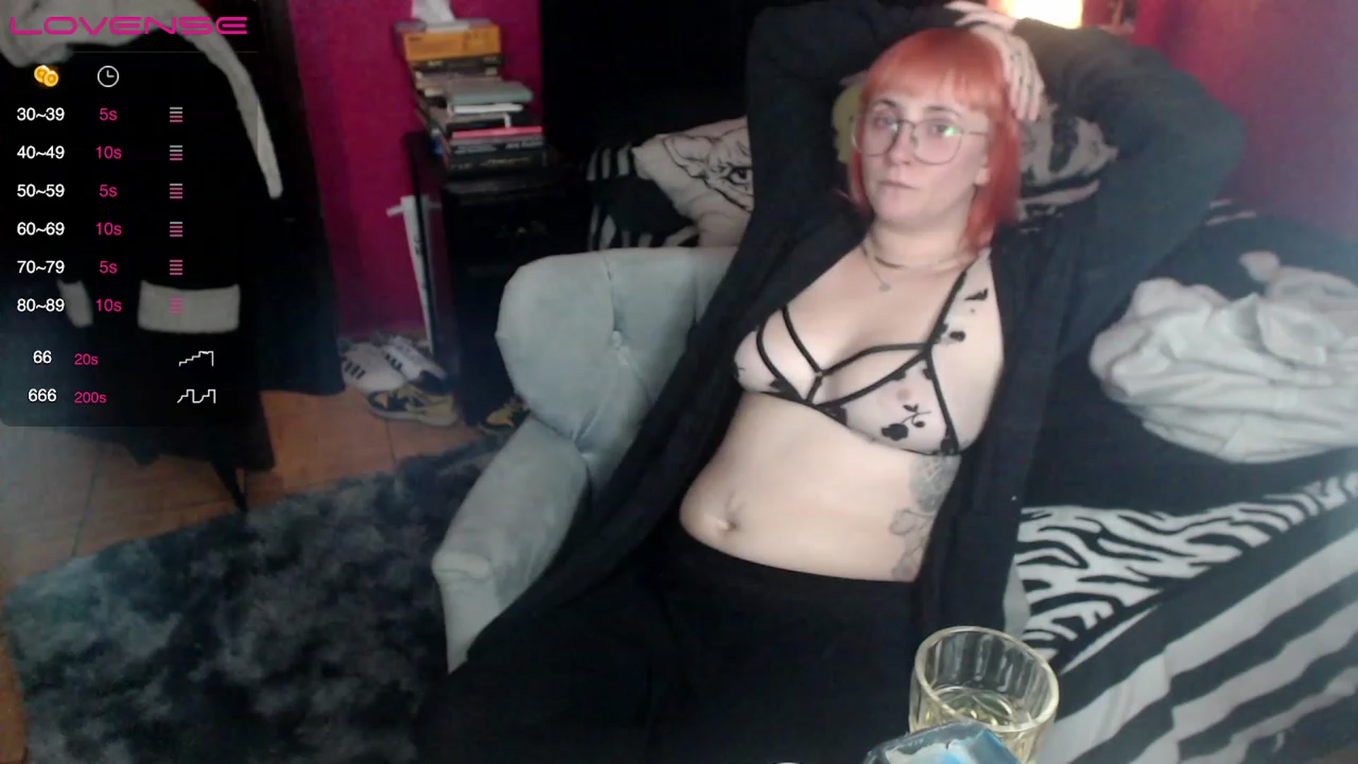 Gallery image thumbnail from AxeHallow's myfreecams stream on, 05/10/2023, 03:40 image 14 of 20